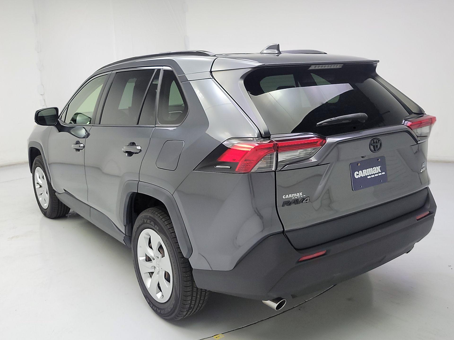 Thumbnail: 2019 Toyota RAV4 - 7