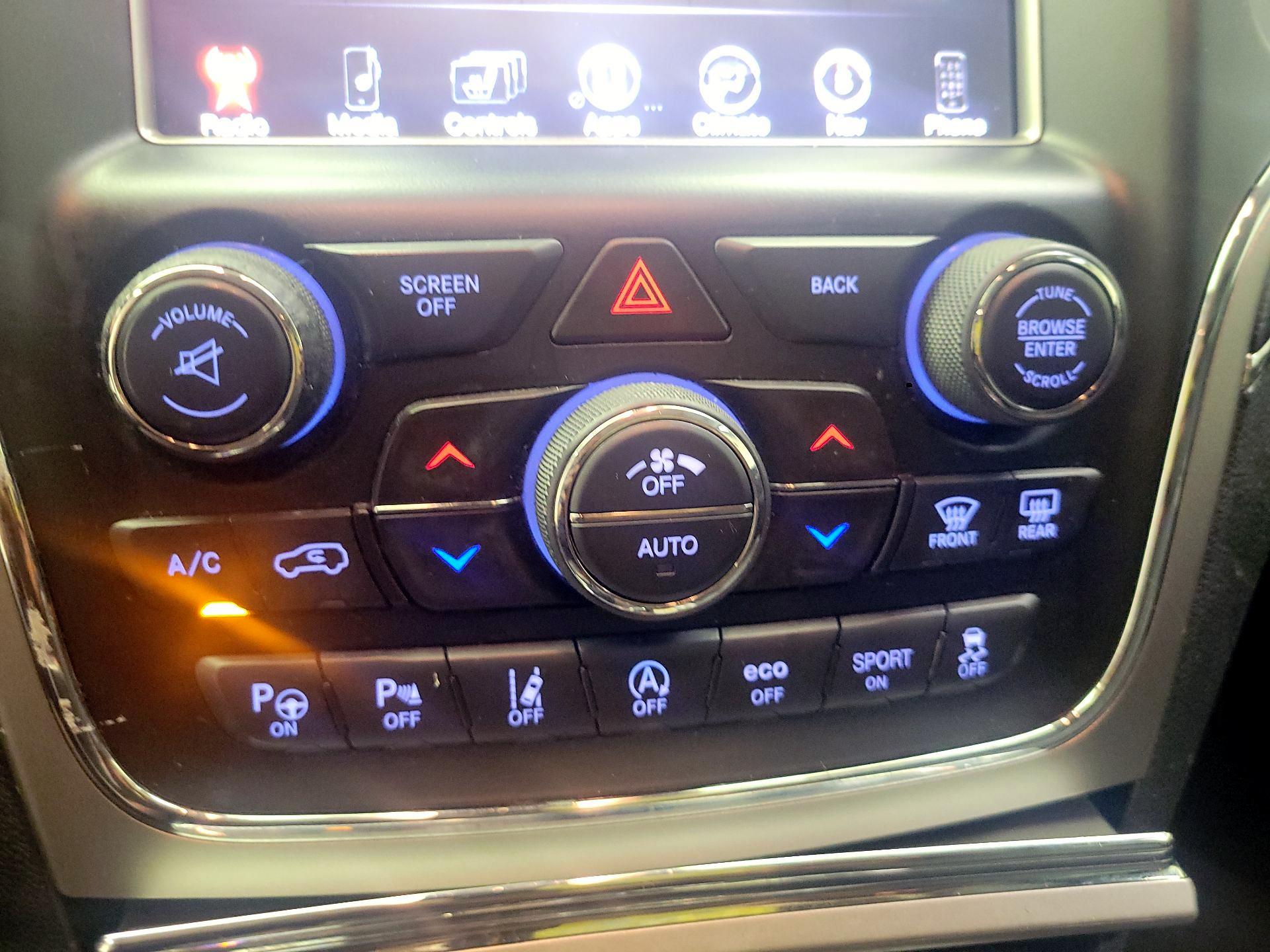 Thumbnail: 2017 Jeep Grand Cherokee - 15