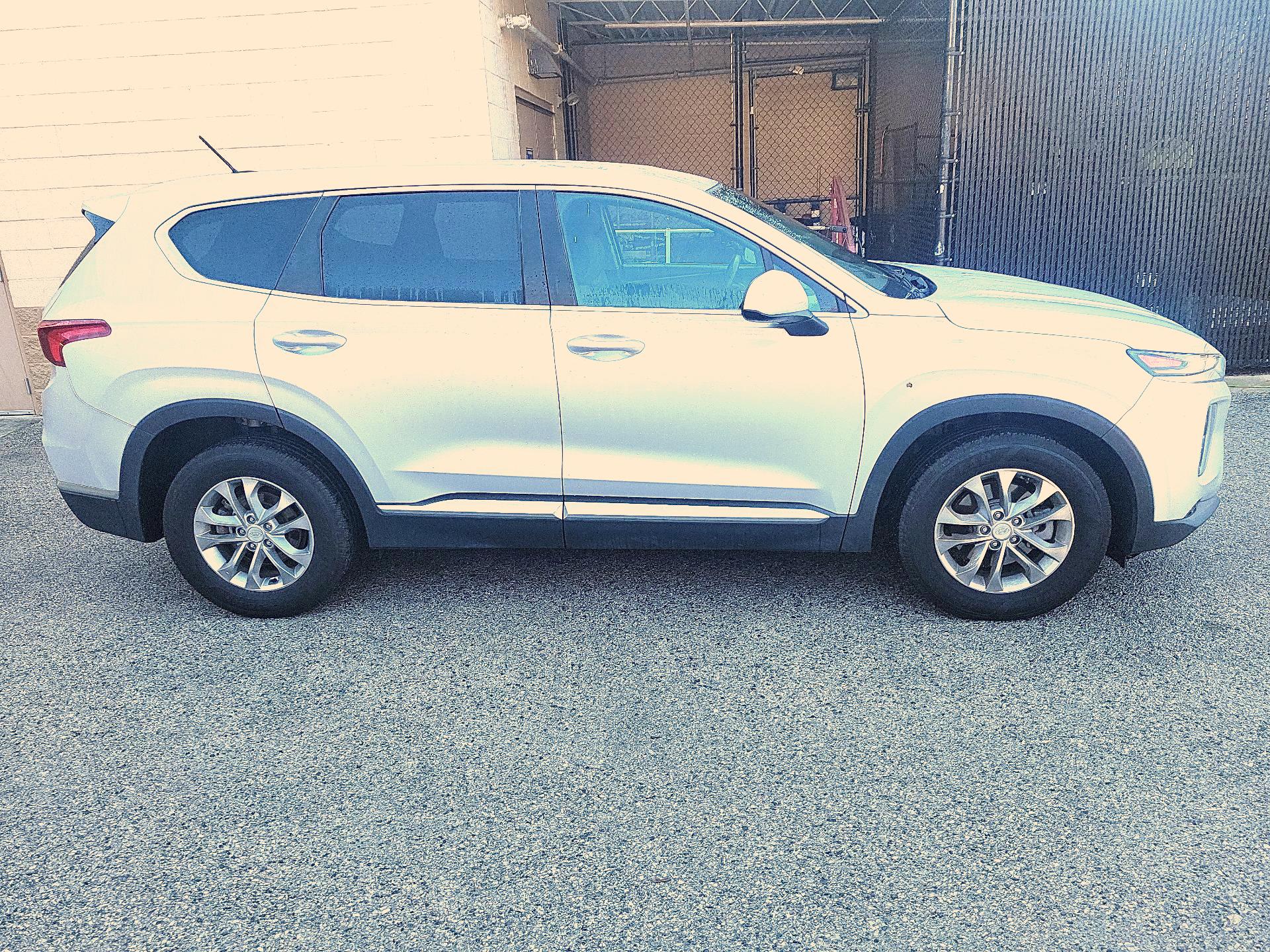 Thumbnail: 2019 Hyundai Santa Fe - 4