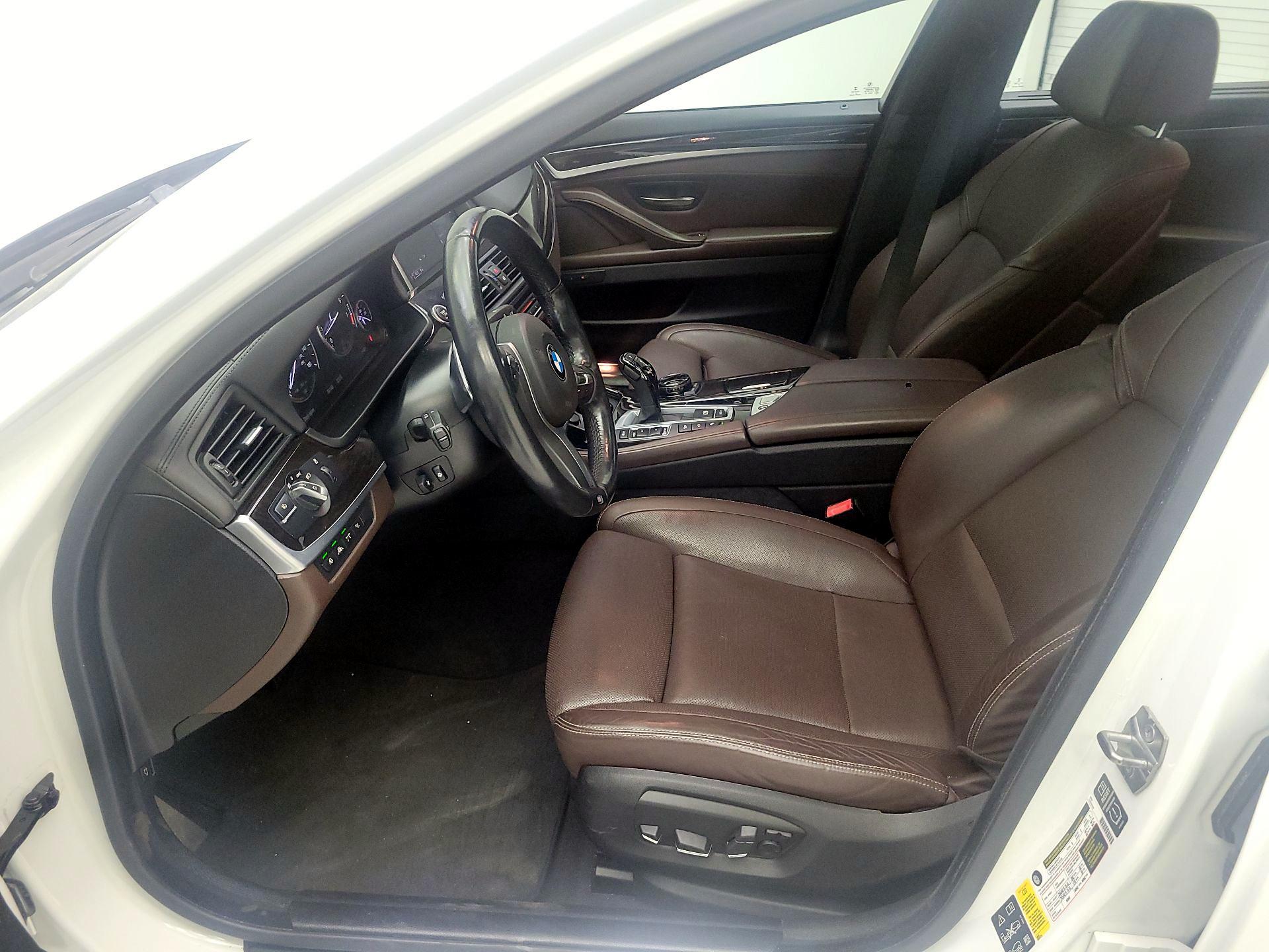 Thumbnail: 2015 BMW 5 Series - 9