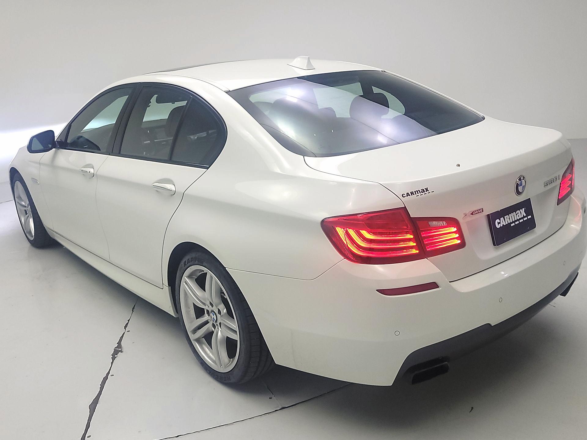 Thumbnail: 2015 BMW 5 Series - 7