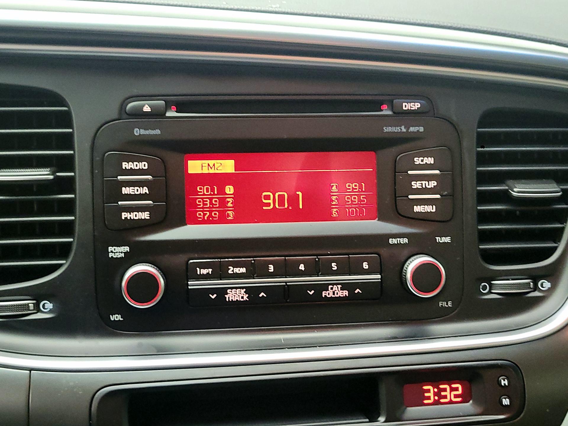 Thumbnail: 2015 Kia Optima - 12