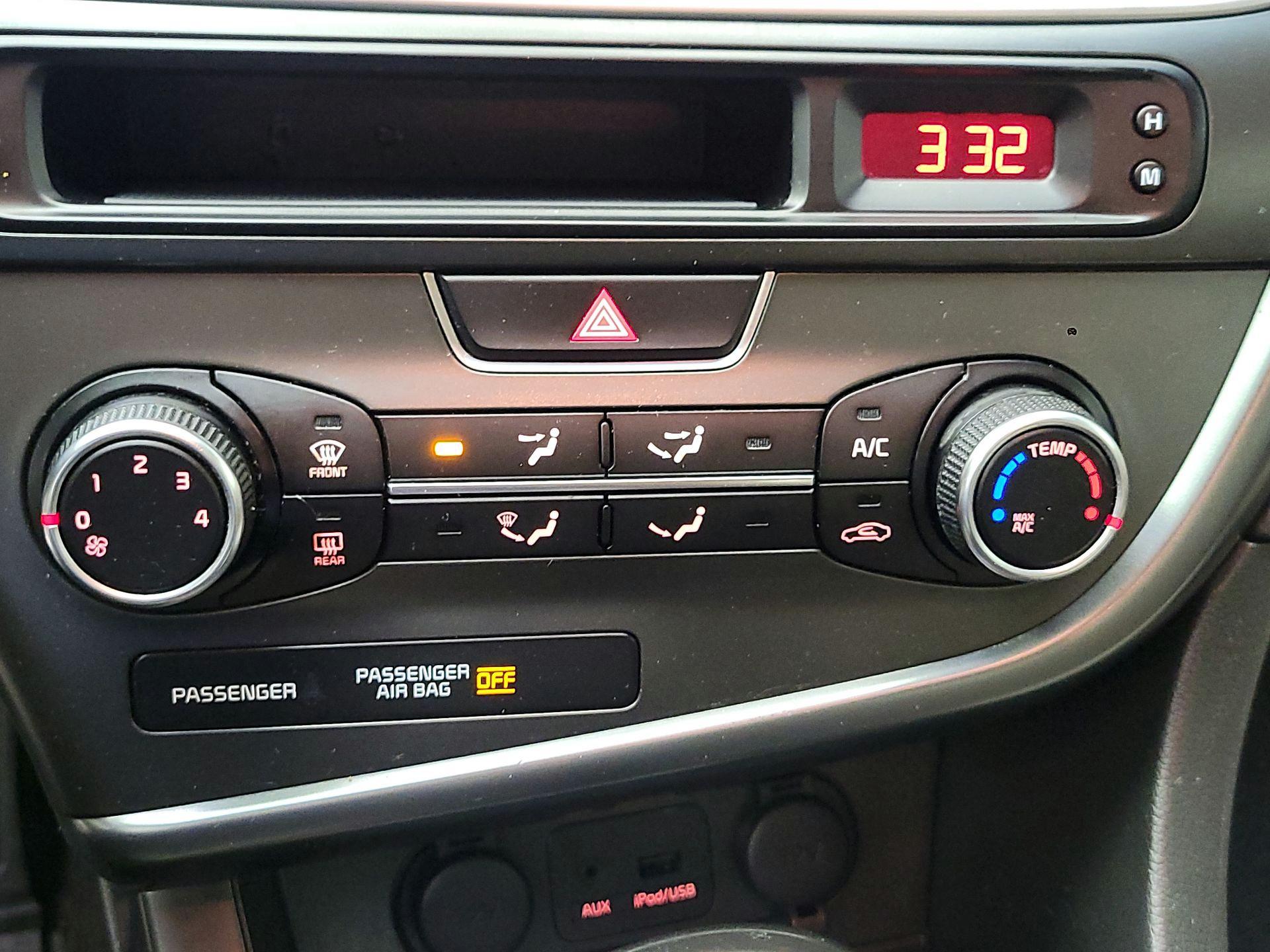 Thumbnail: 2015 Kia Optima - 13