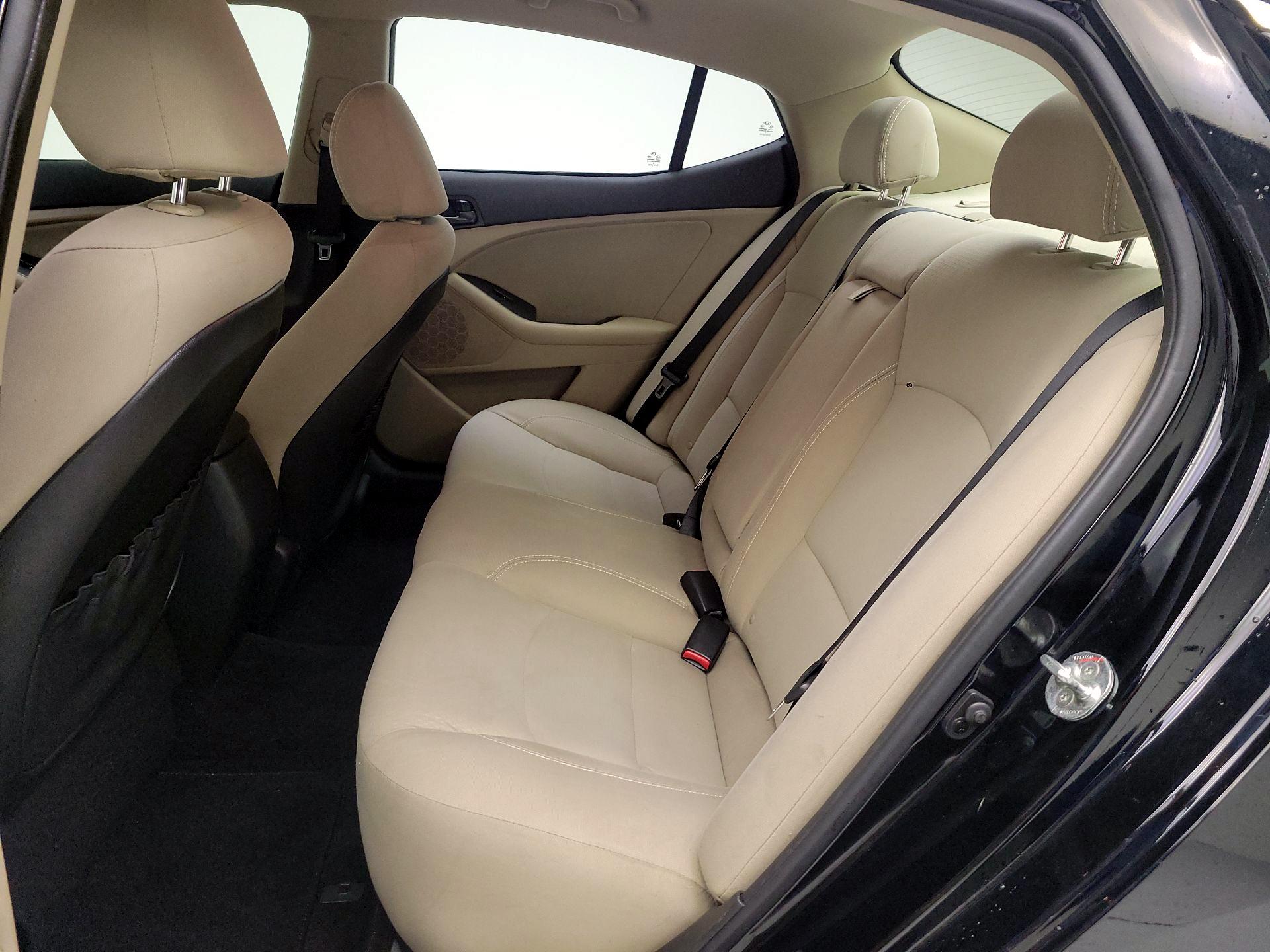 Thumbnail: 2015 Kia Optima - 16