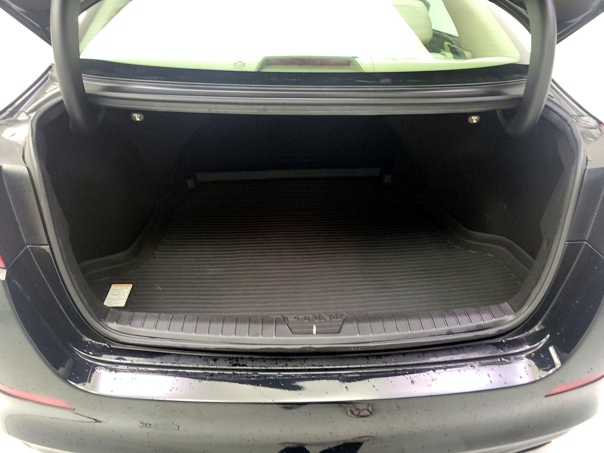 Thumbnail: 2015 Kia Optima - 17