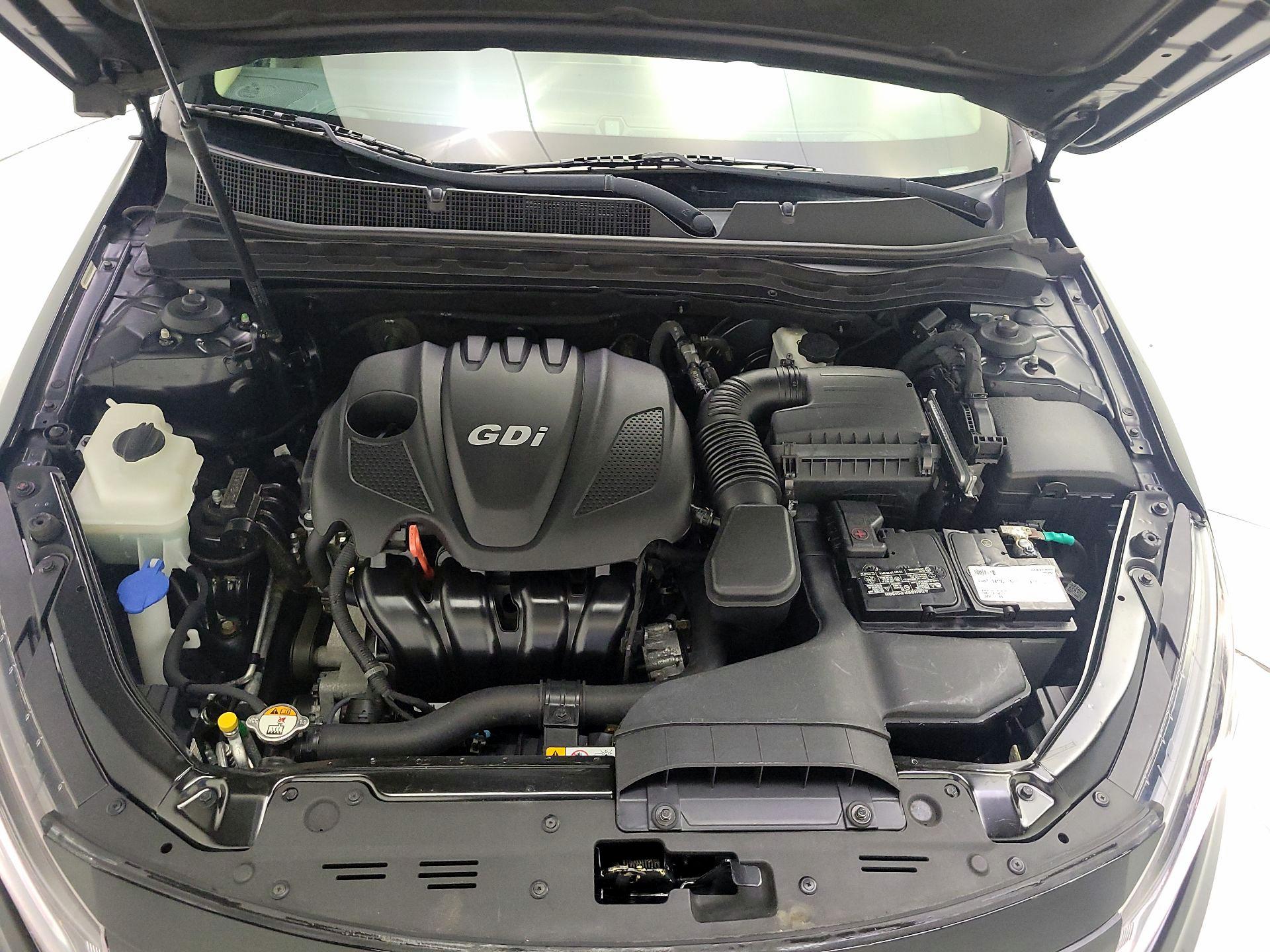 Thumbnail: 2015 Kia Optima - 18