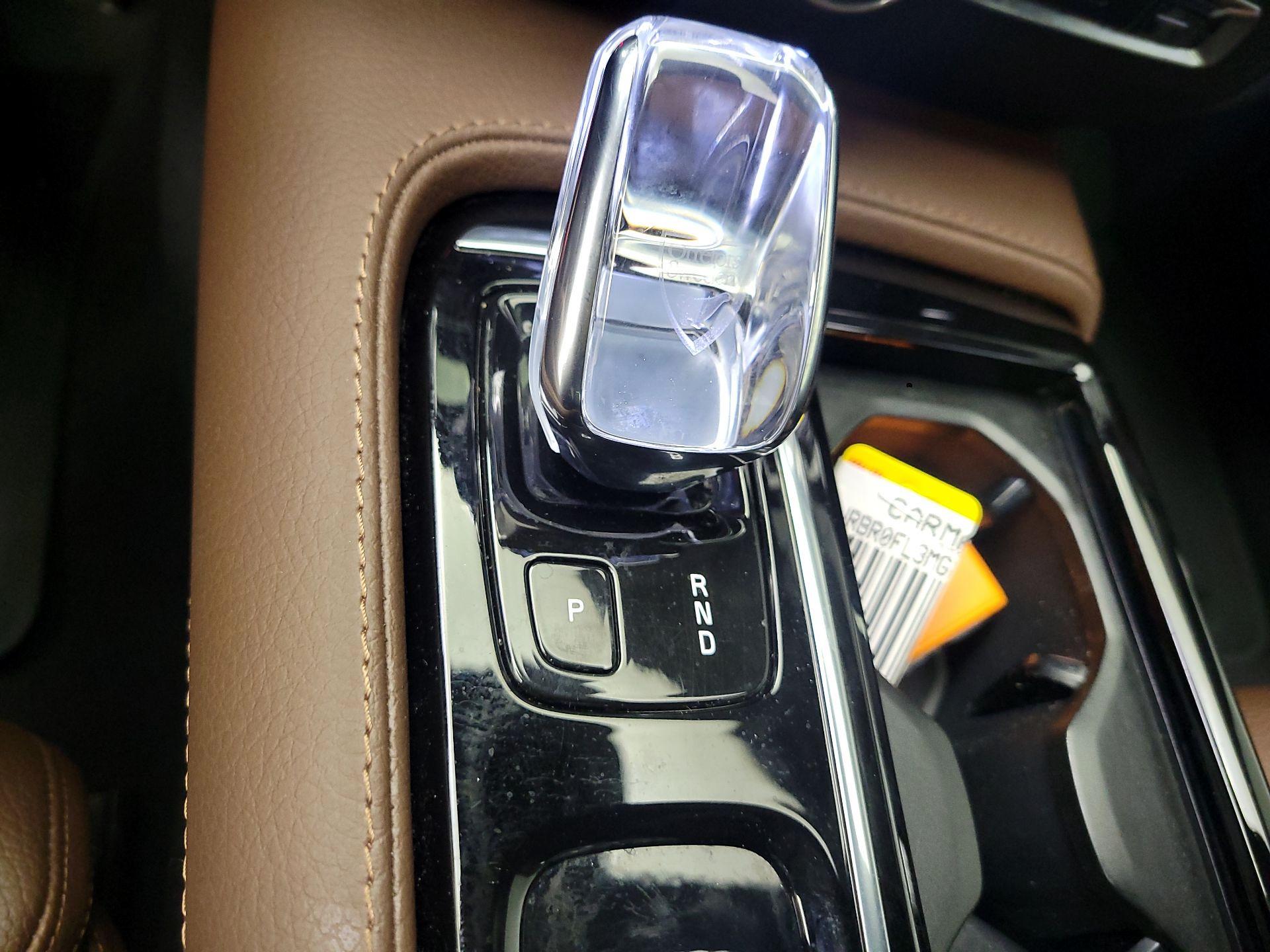 Thumbnail: 2021 Volvo S60 - 15