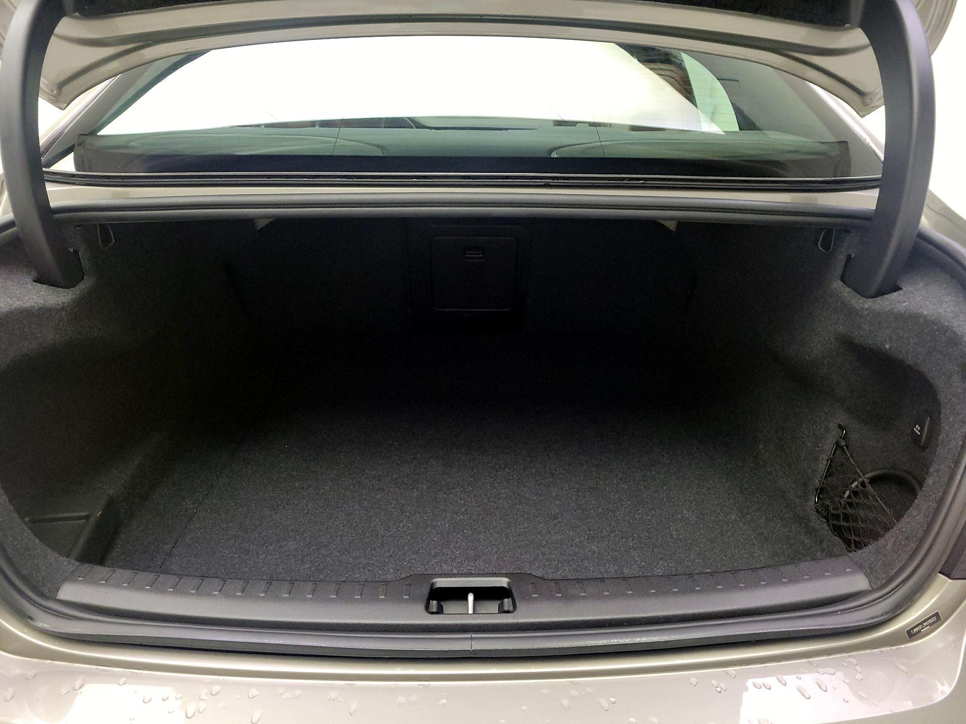 Thumbnail: 2021 Volvo S60 - 18