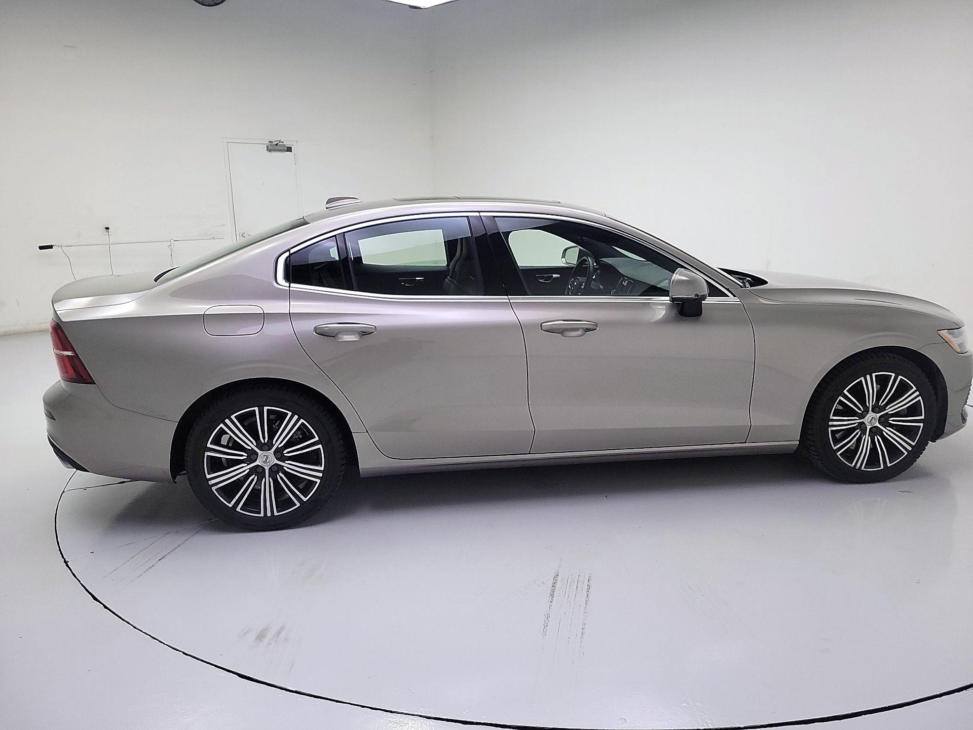 Thumbnail: 2021 Volvo S60 - 4