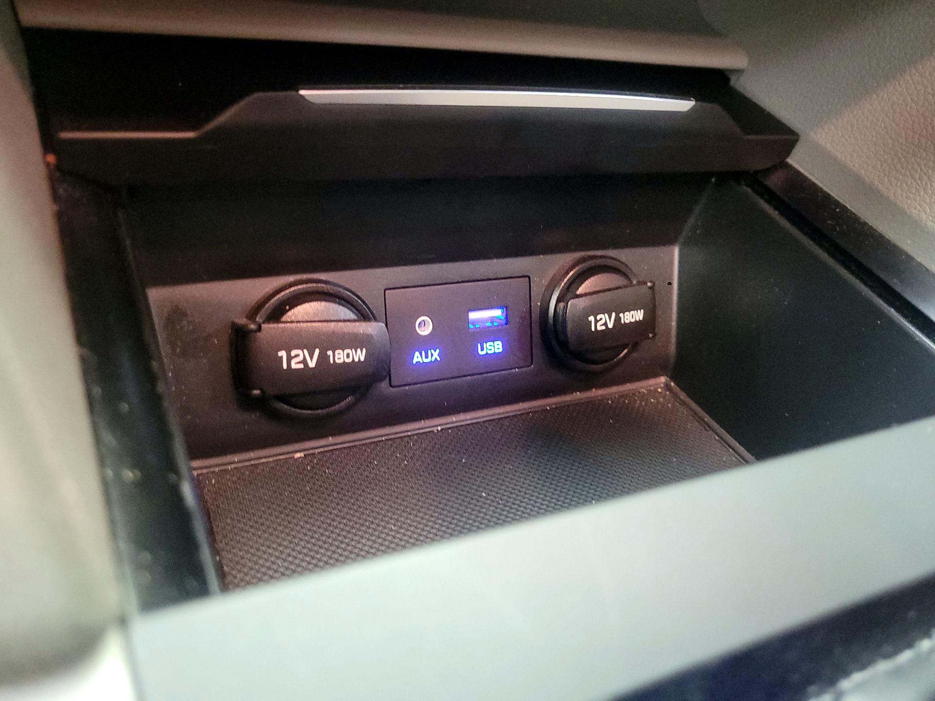 Thumbnail: 2018 Hyundai Elantra - 15