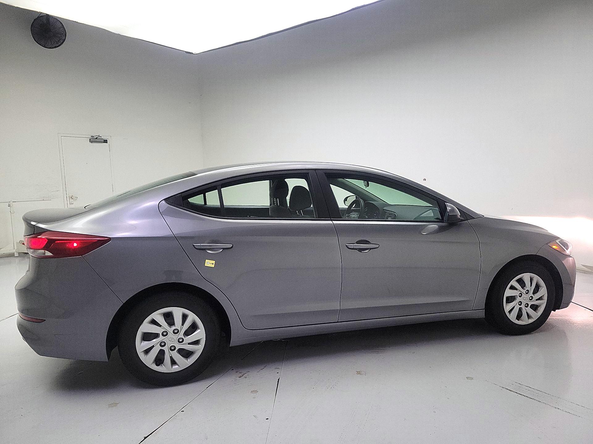 Thumbnail: 2018 Hyundai Elantra - 4