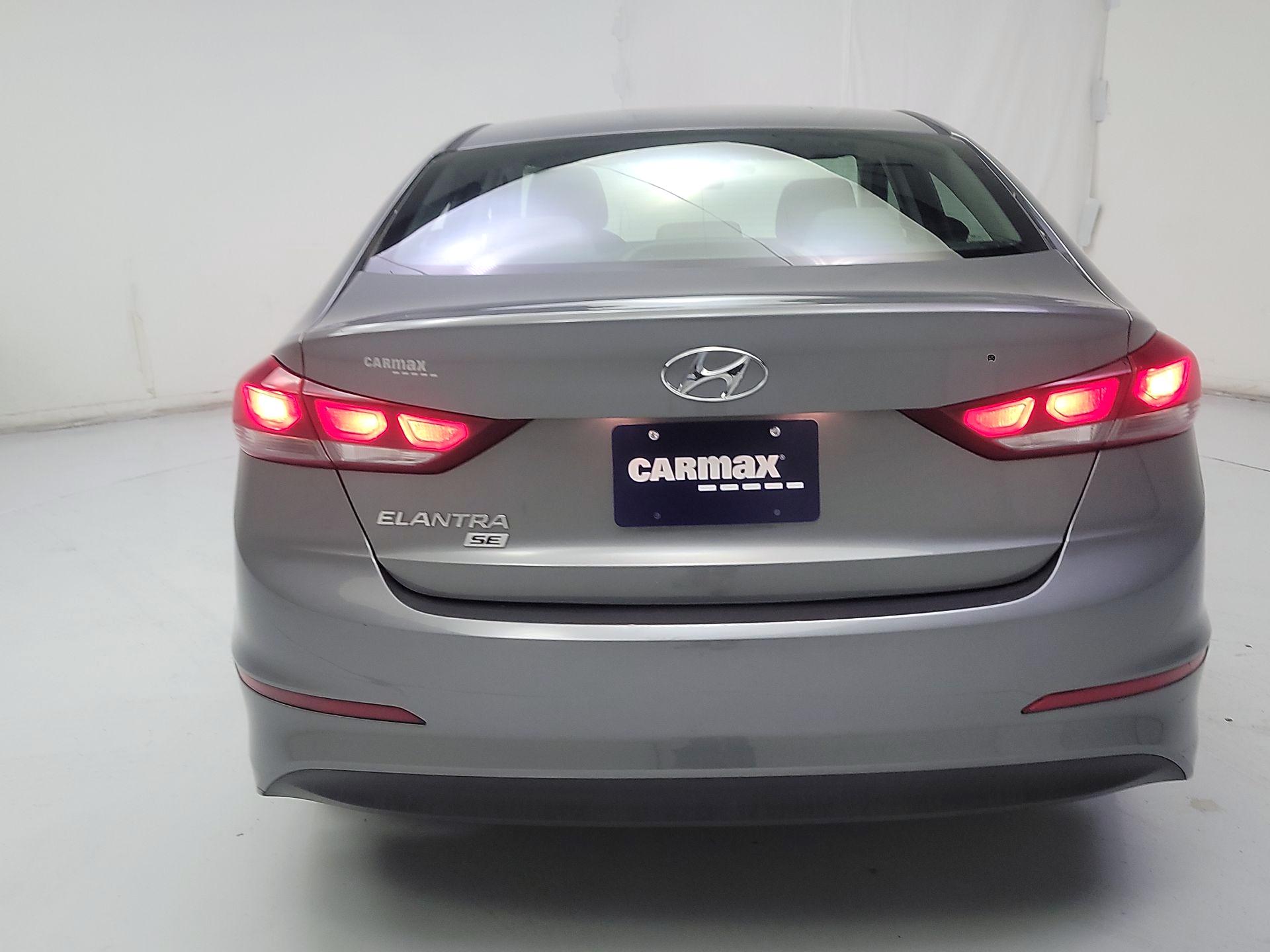 Thumbnail: 2018 Hyundai Elantra - 6