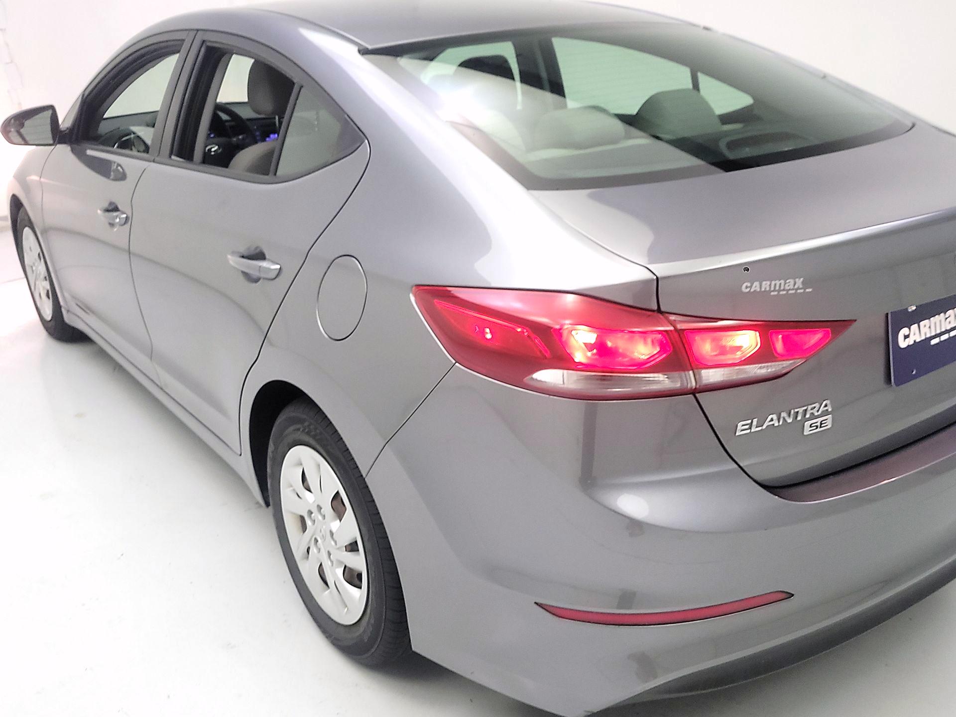 Thumbnail: 2018 Hyundai Elantra - 7