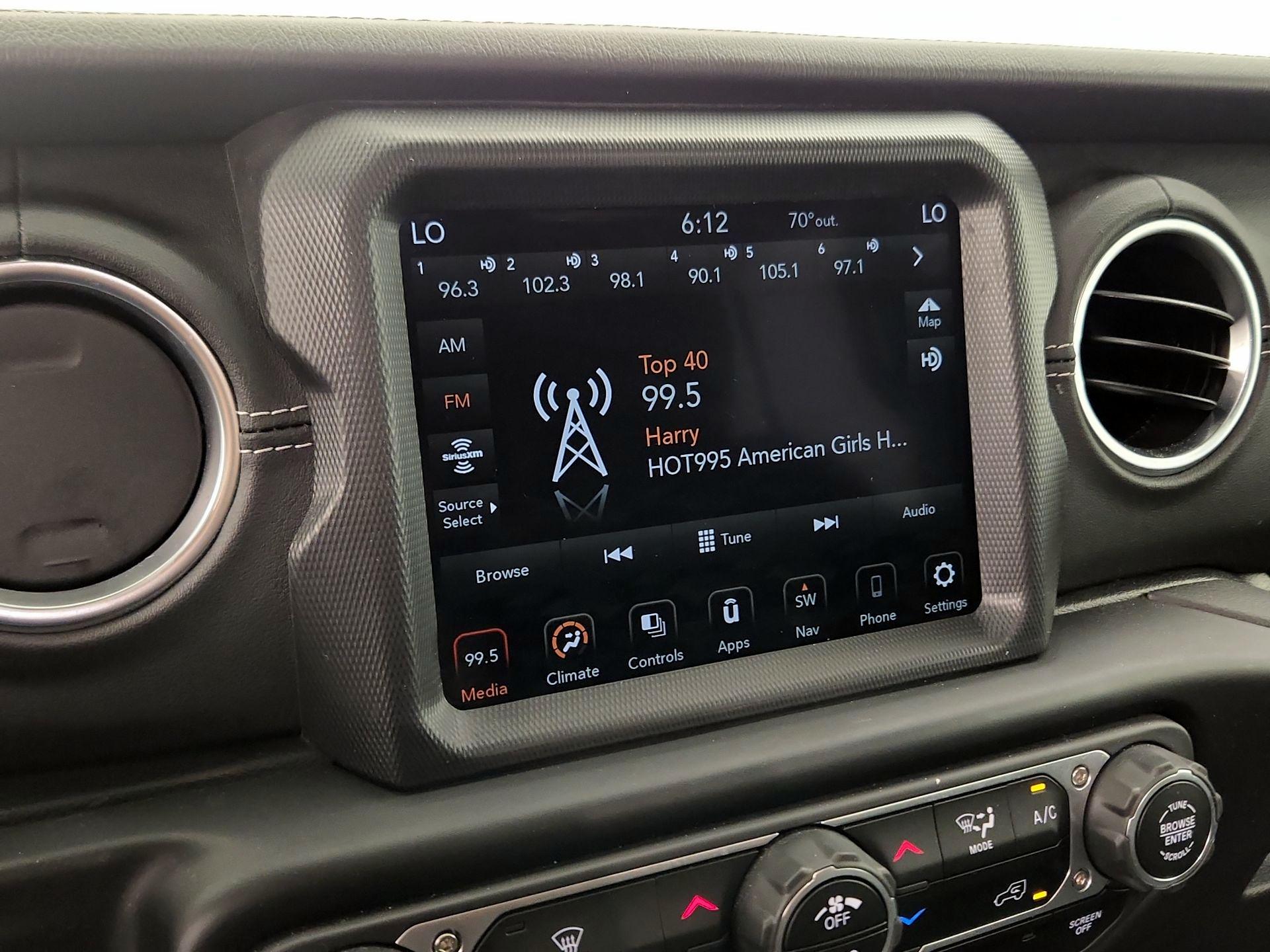 Thumbnail: 2023 Jeep Gladiator - 16