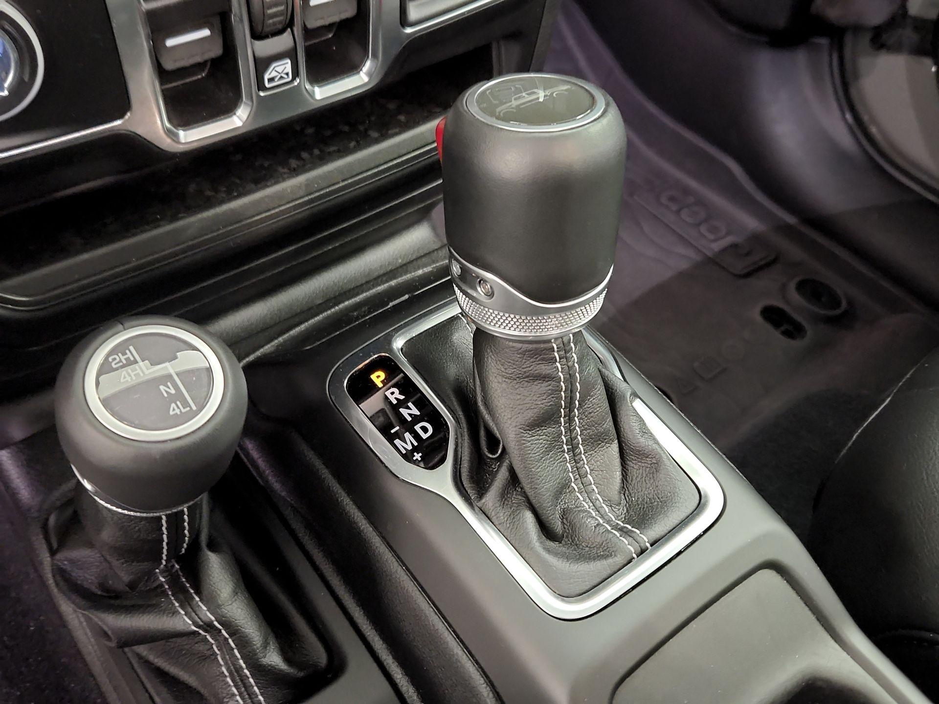 Thumbnail: 2023 Jeep Gladiator - 18