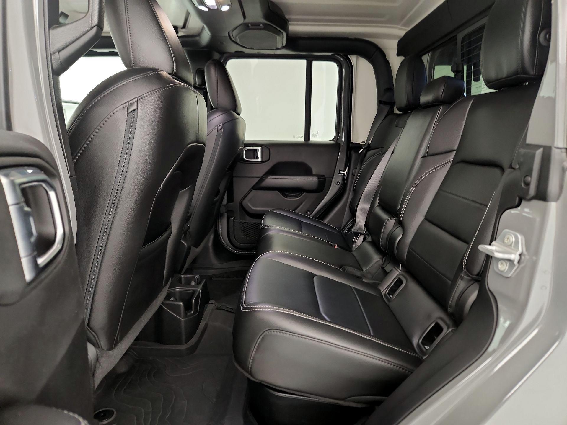 Thumbnail: 2023 Jeep Gladiator - 20