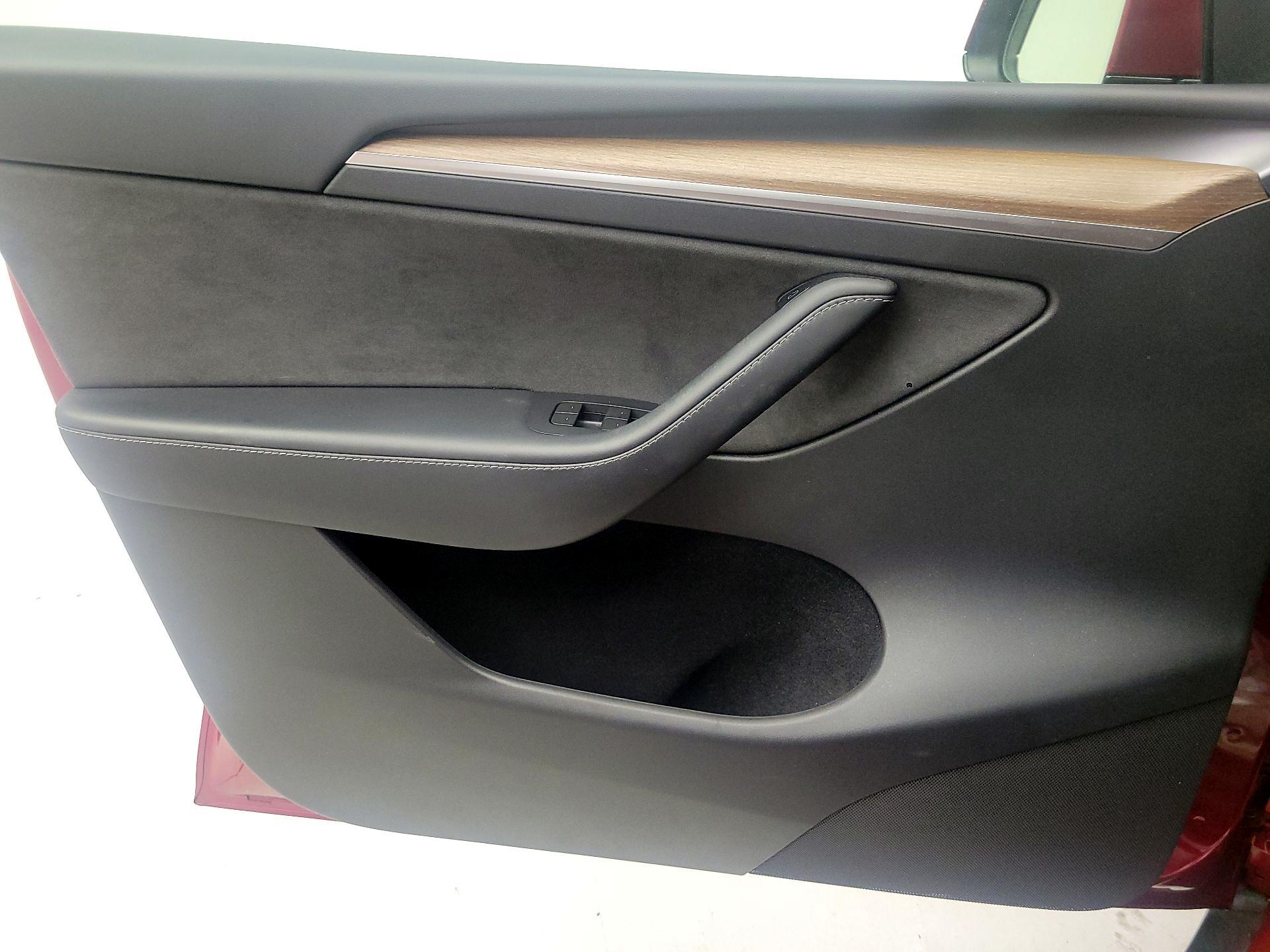 Thumbnail: 2025 Tesla Model Y - 12