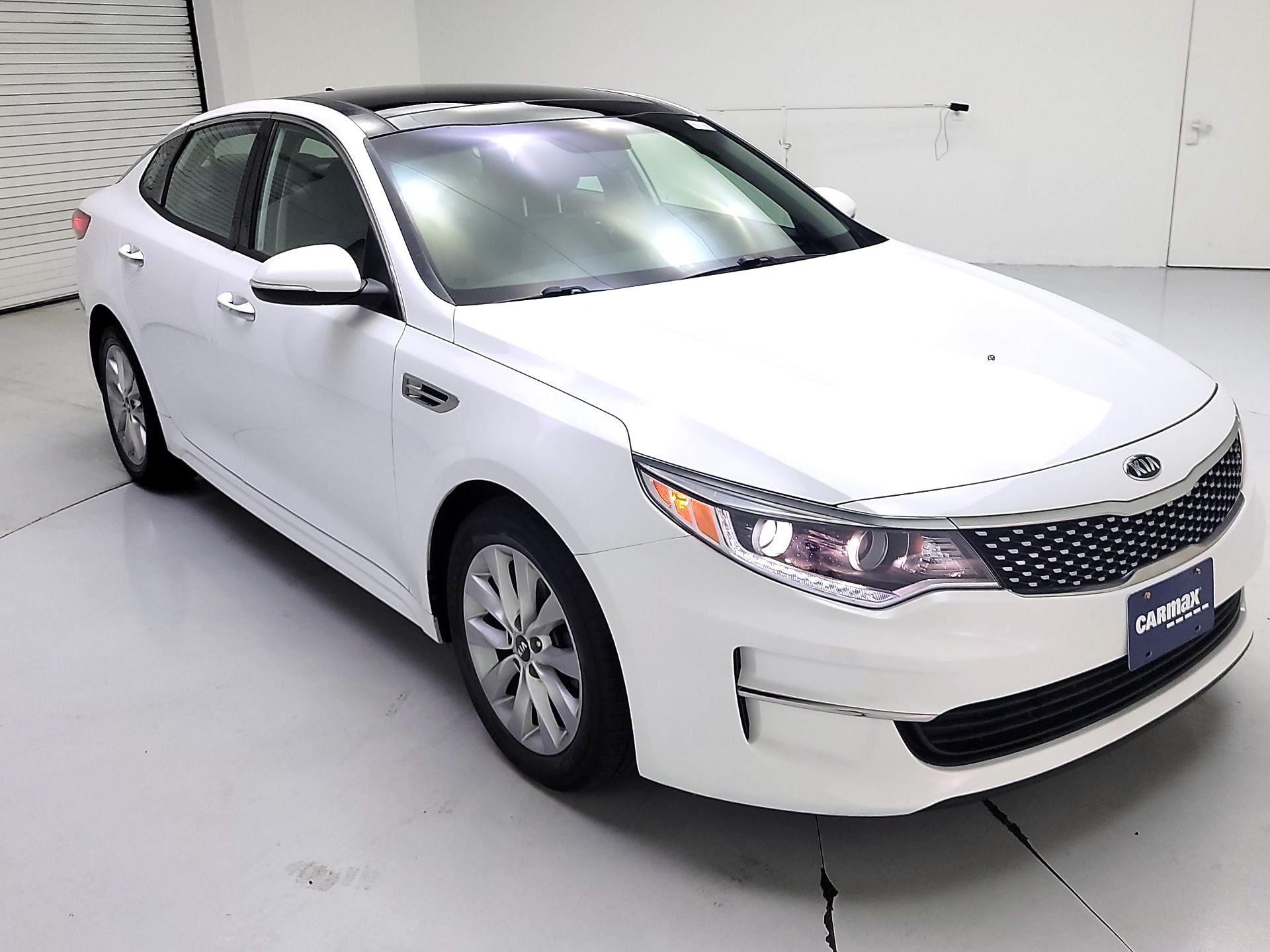 Thumbnail: 2017 Kia Optima - 1