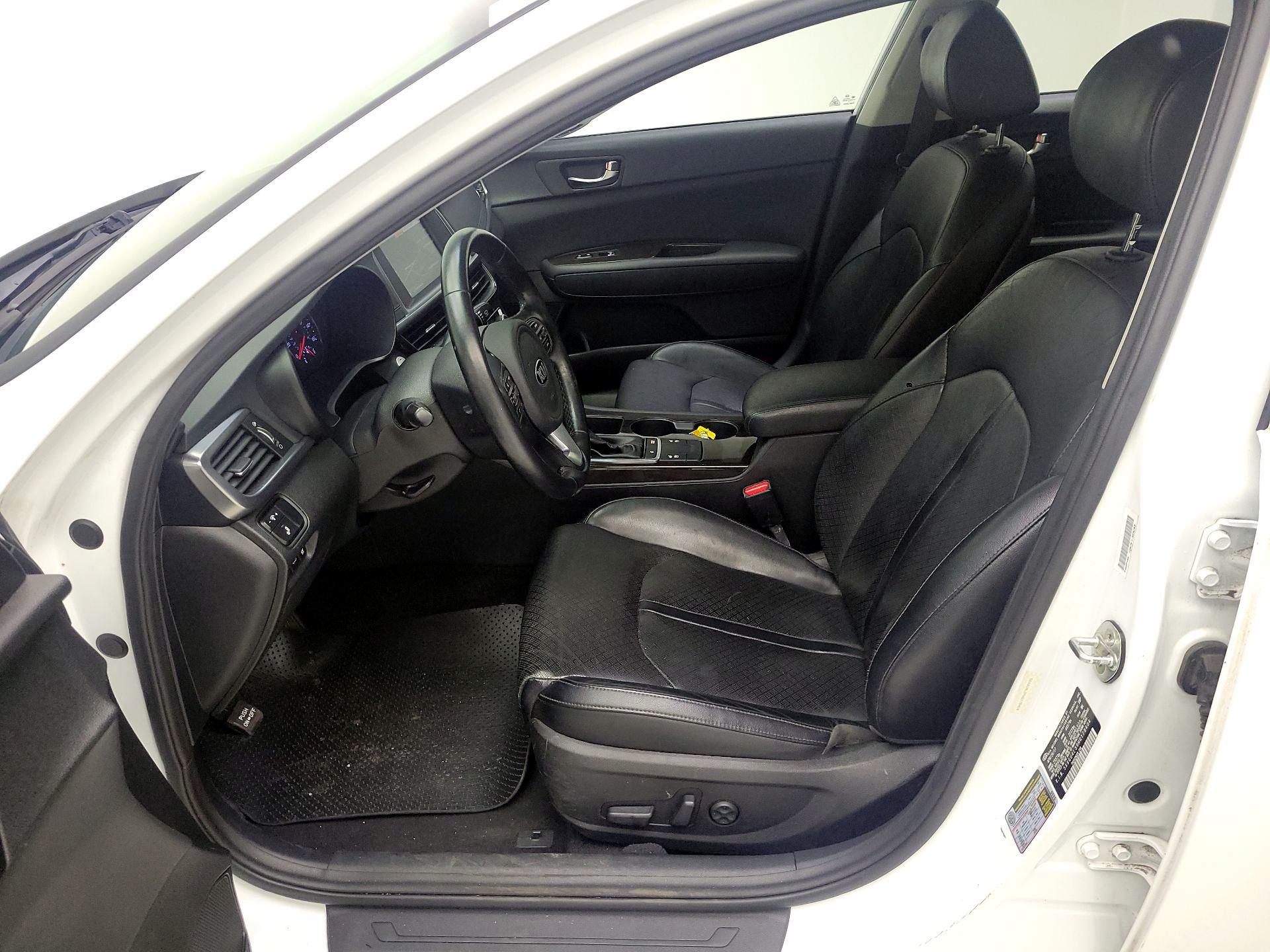 Thumbnail: 2017 Kia Optima - 9