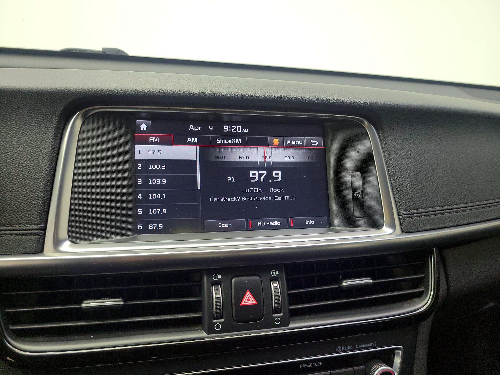 Thumbnail: 2017 Kia Optima - 14