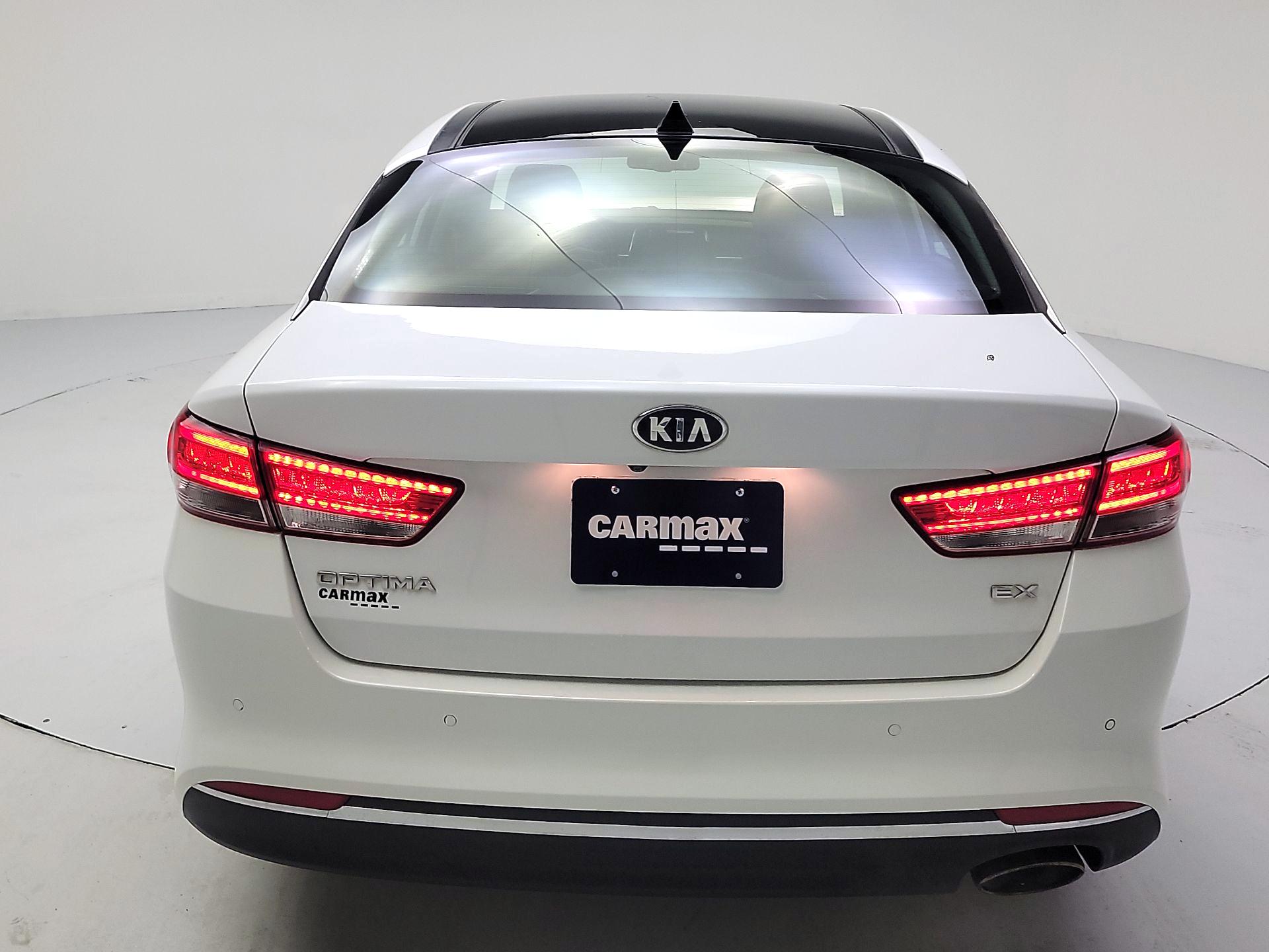 Thumbnail: 2017 Kia Optima - 6