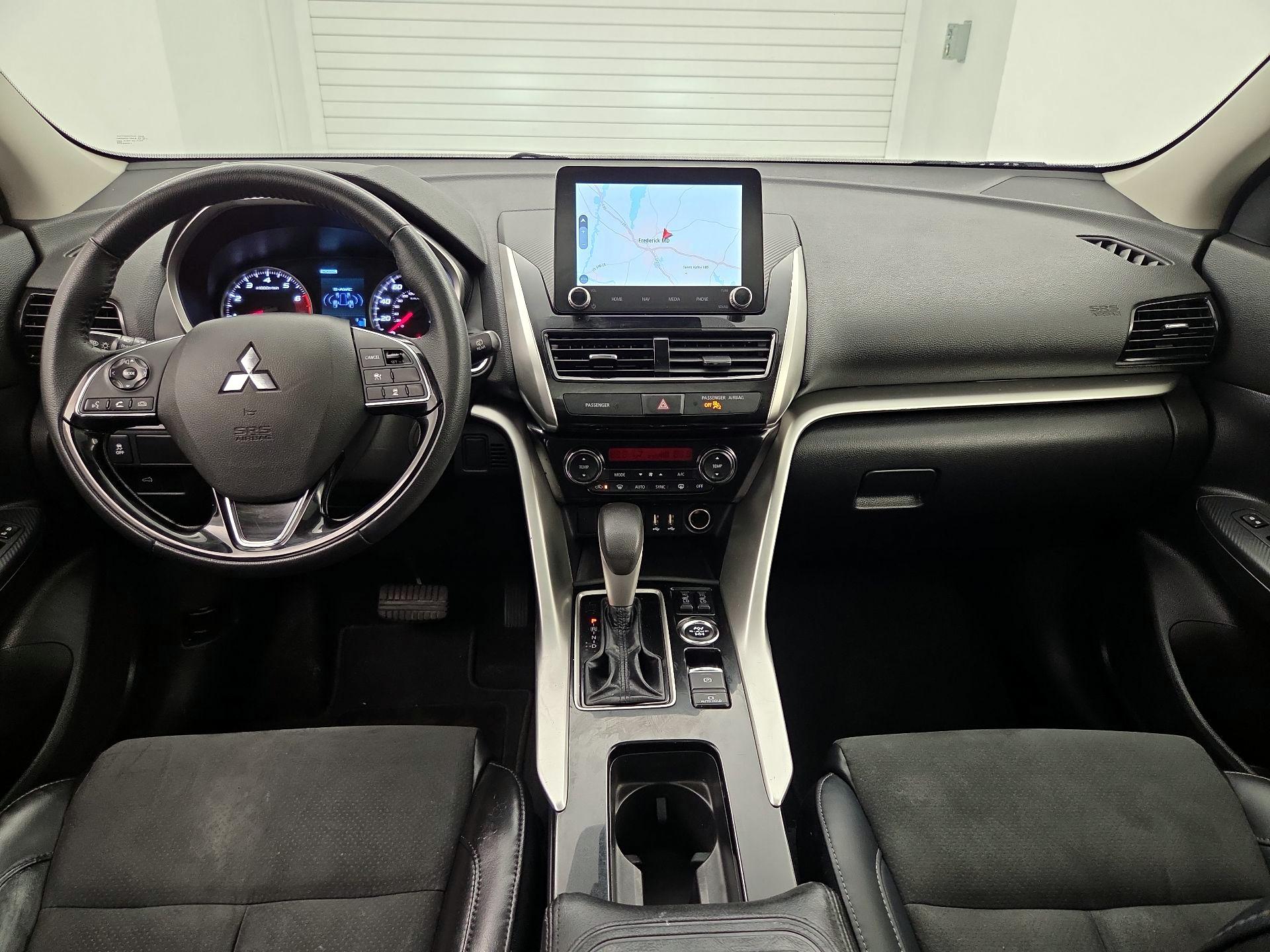 Thumbnail: 2024 Mitsubishi Eclipse Cross - 9