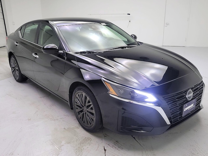 2023 Nissan Altima SV