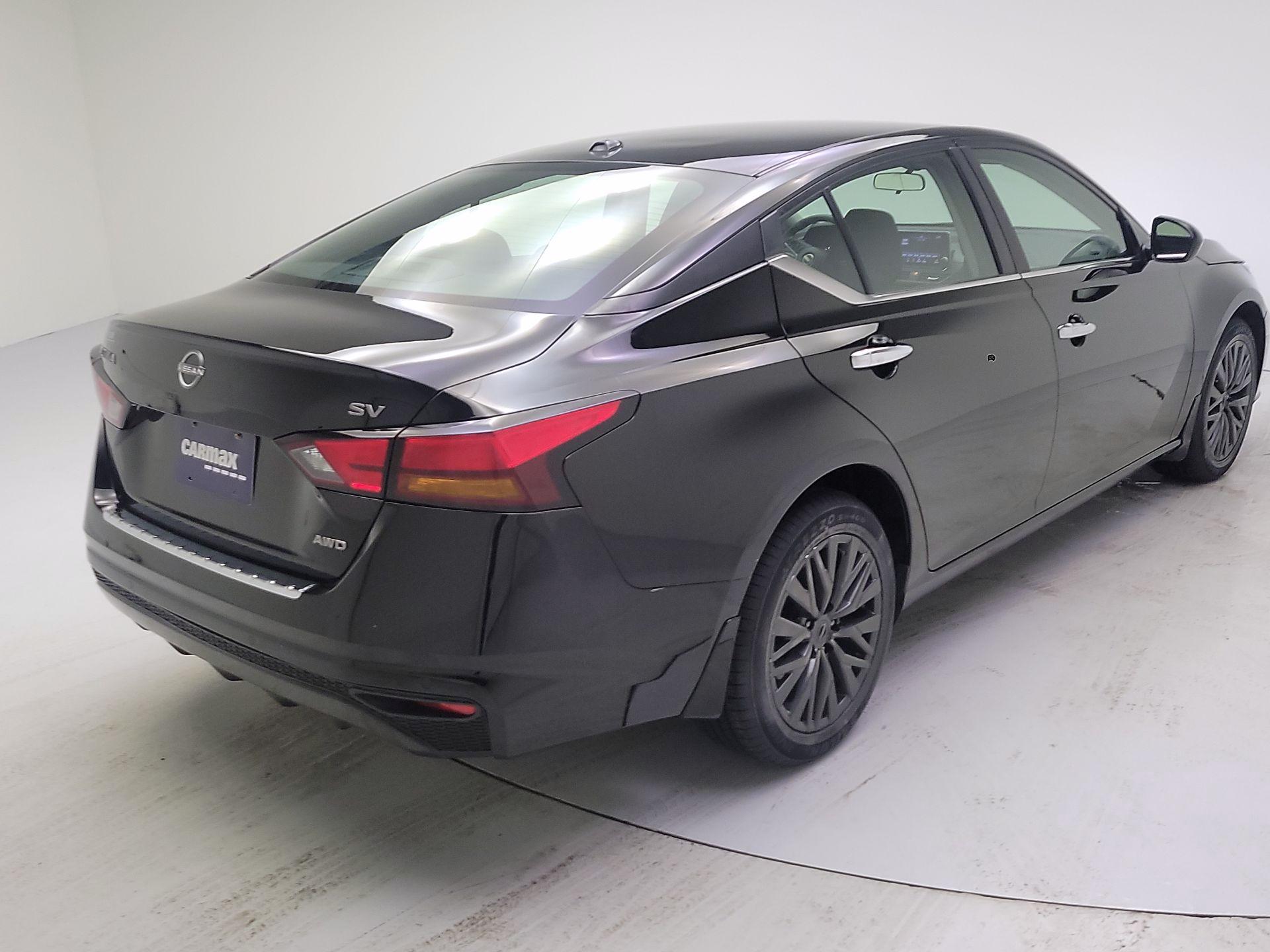 Thumbnail: 2023 Nissan Altima - 5