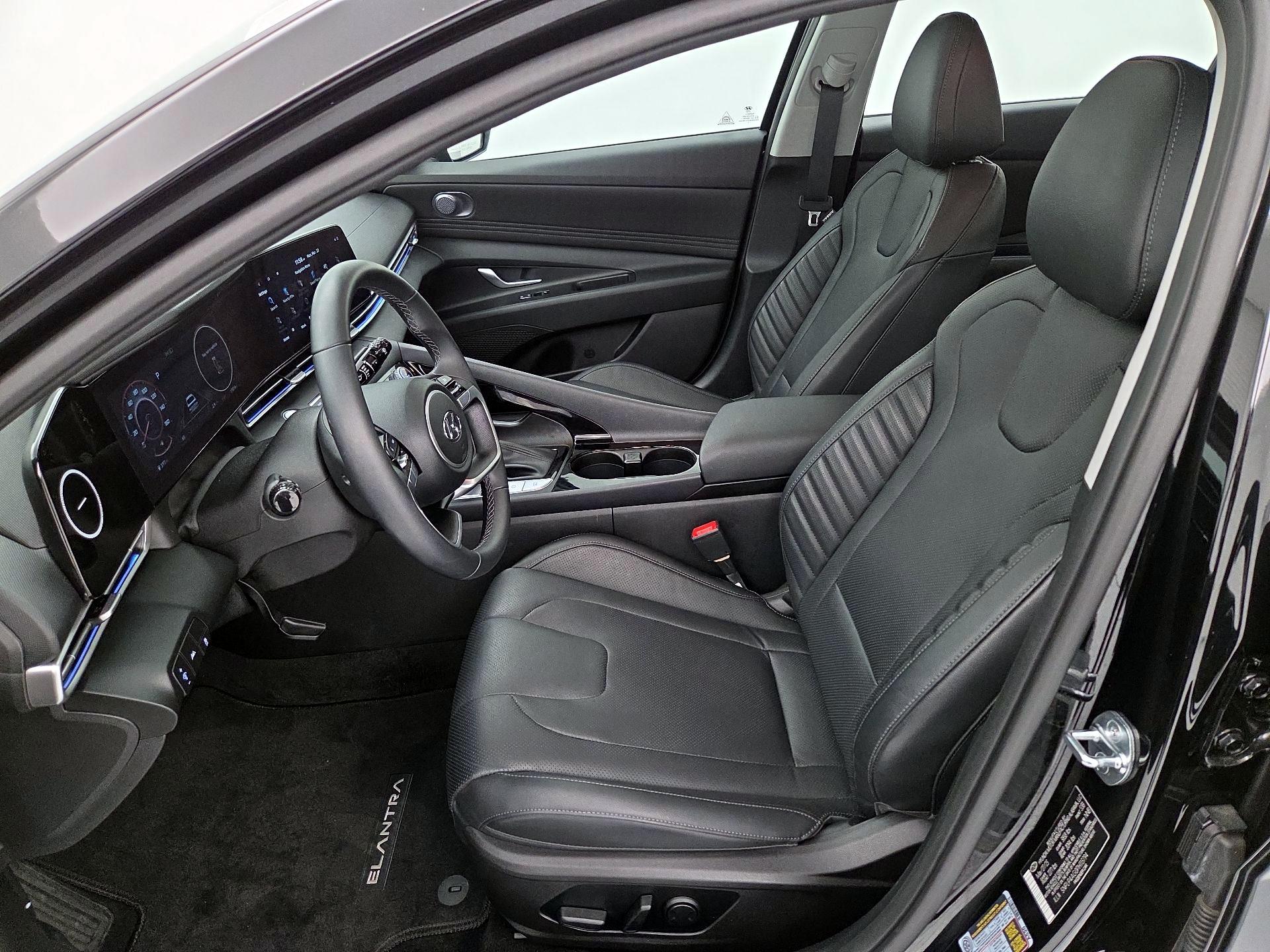 Thumbnail: 2023 Hyundai Elantra - 11