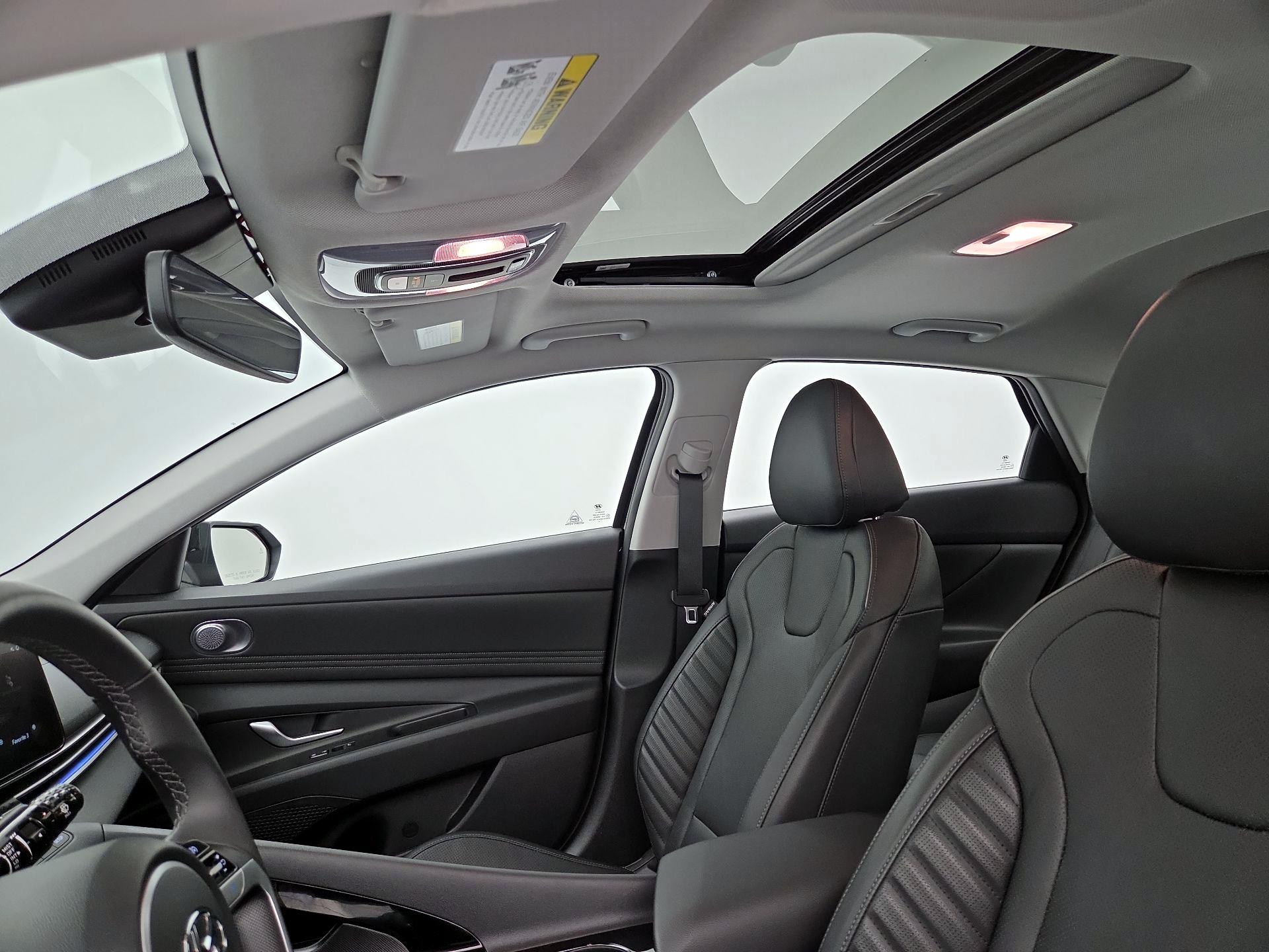 Thumbnail: 2023 Hyundai Elantra - 20