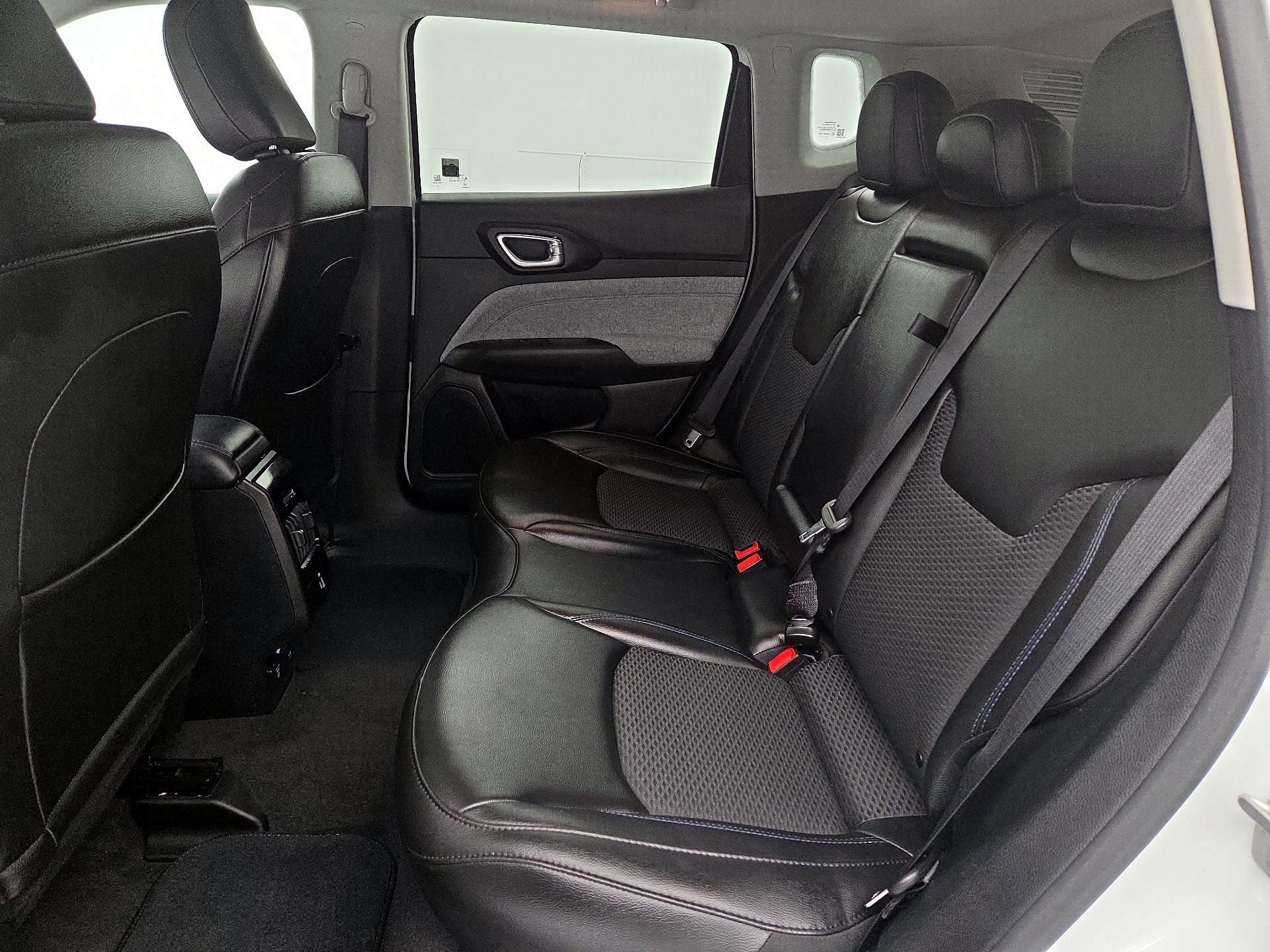 Thumbnail: 2022 Jeep Compass - 19