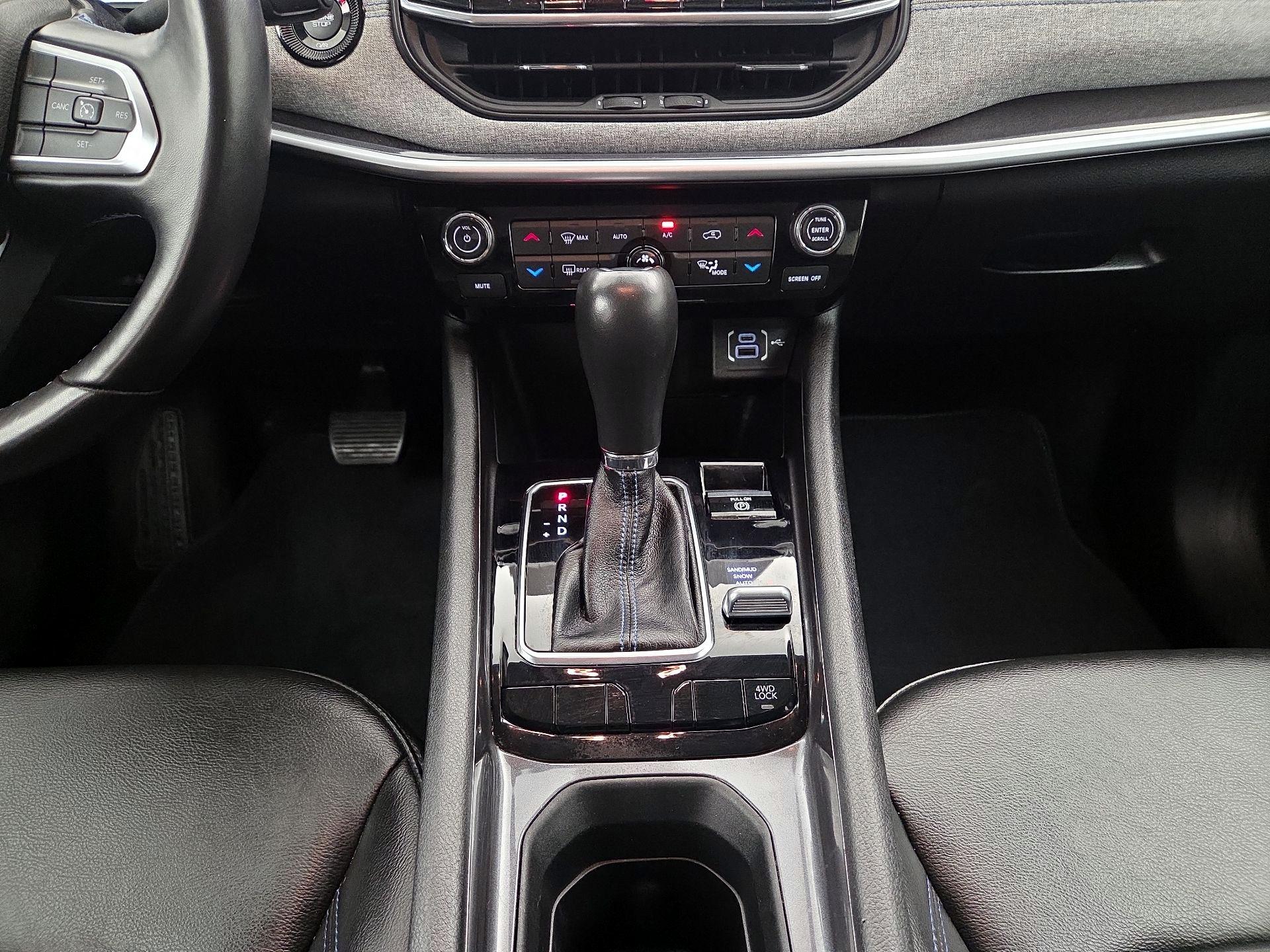 Thumbnail: 2022 Jeep Compass - 17