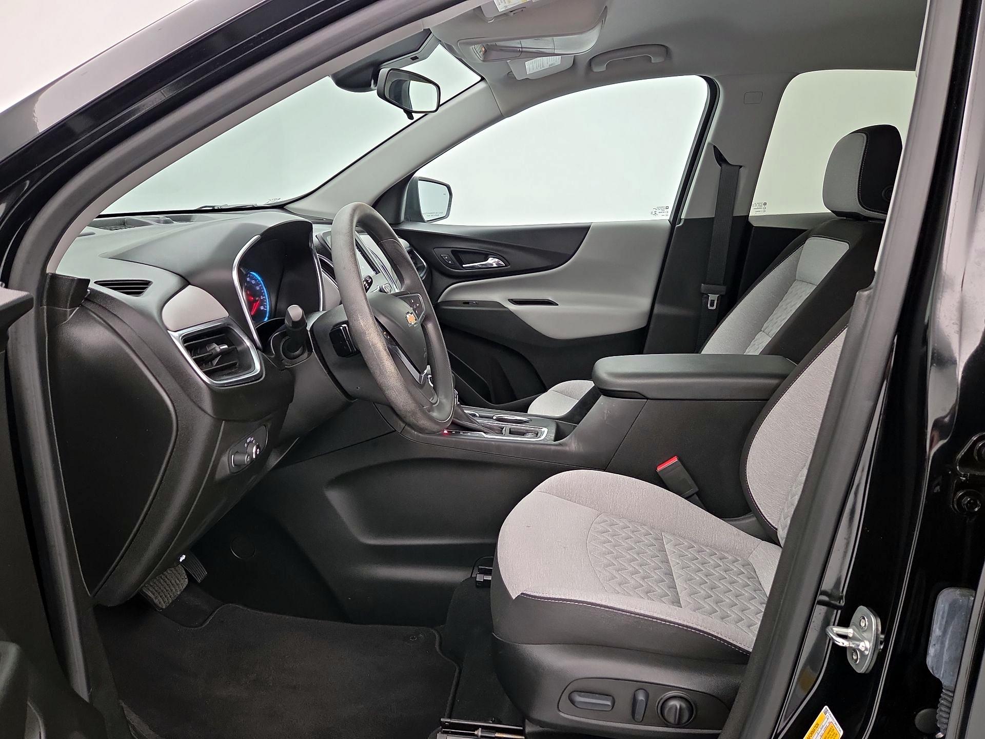 Thumbnail: 2022 Chevrolet Equinox - 11