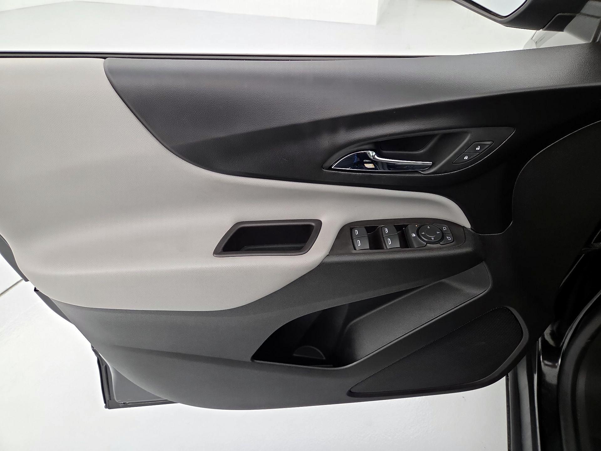 Thumbnail: 2022 Chevrolet Equinox - 12