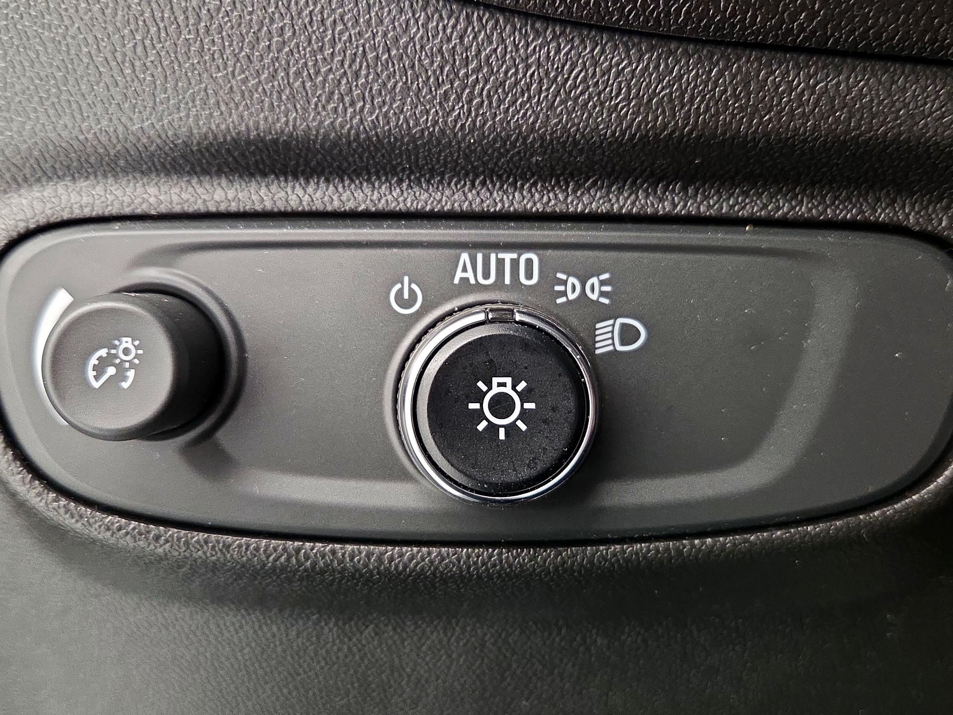 Thumbnail: 2022 Chevrolet Equinox - 13