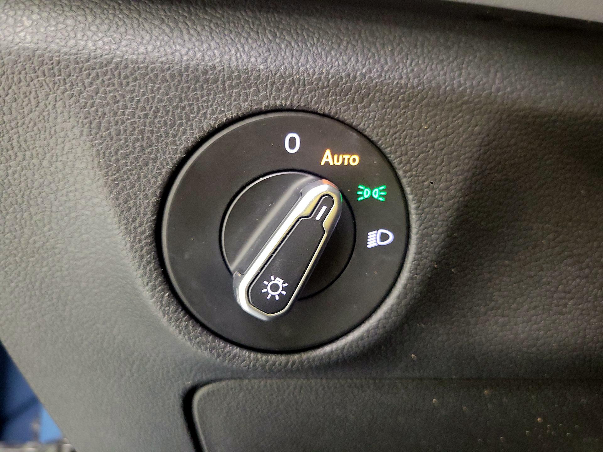 Thumbnail: 2025 Volkswagen Jetta - 11