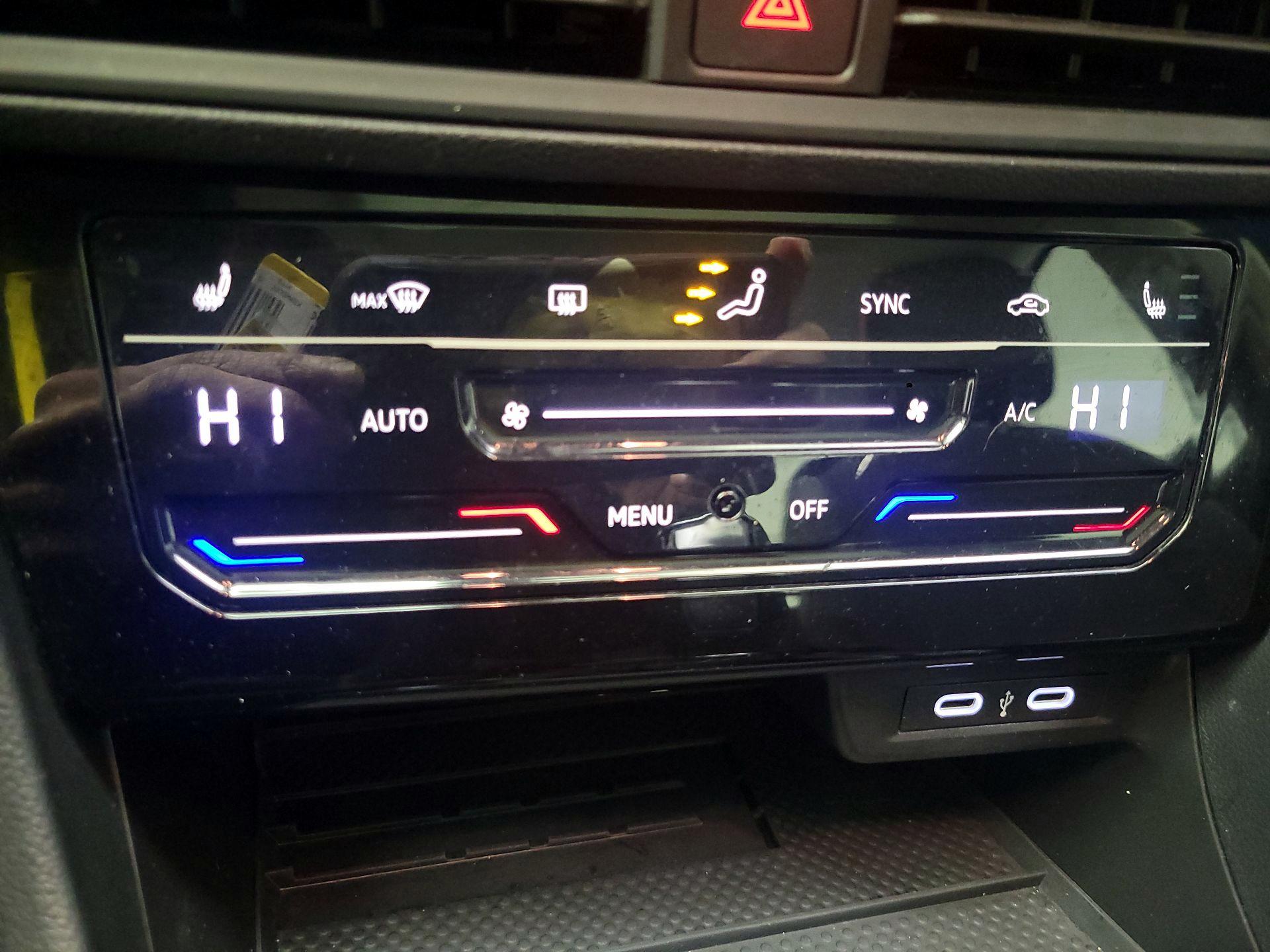 Thumbnail: 2025 Volkswagen Jetta - 14