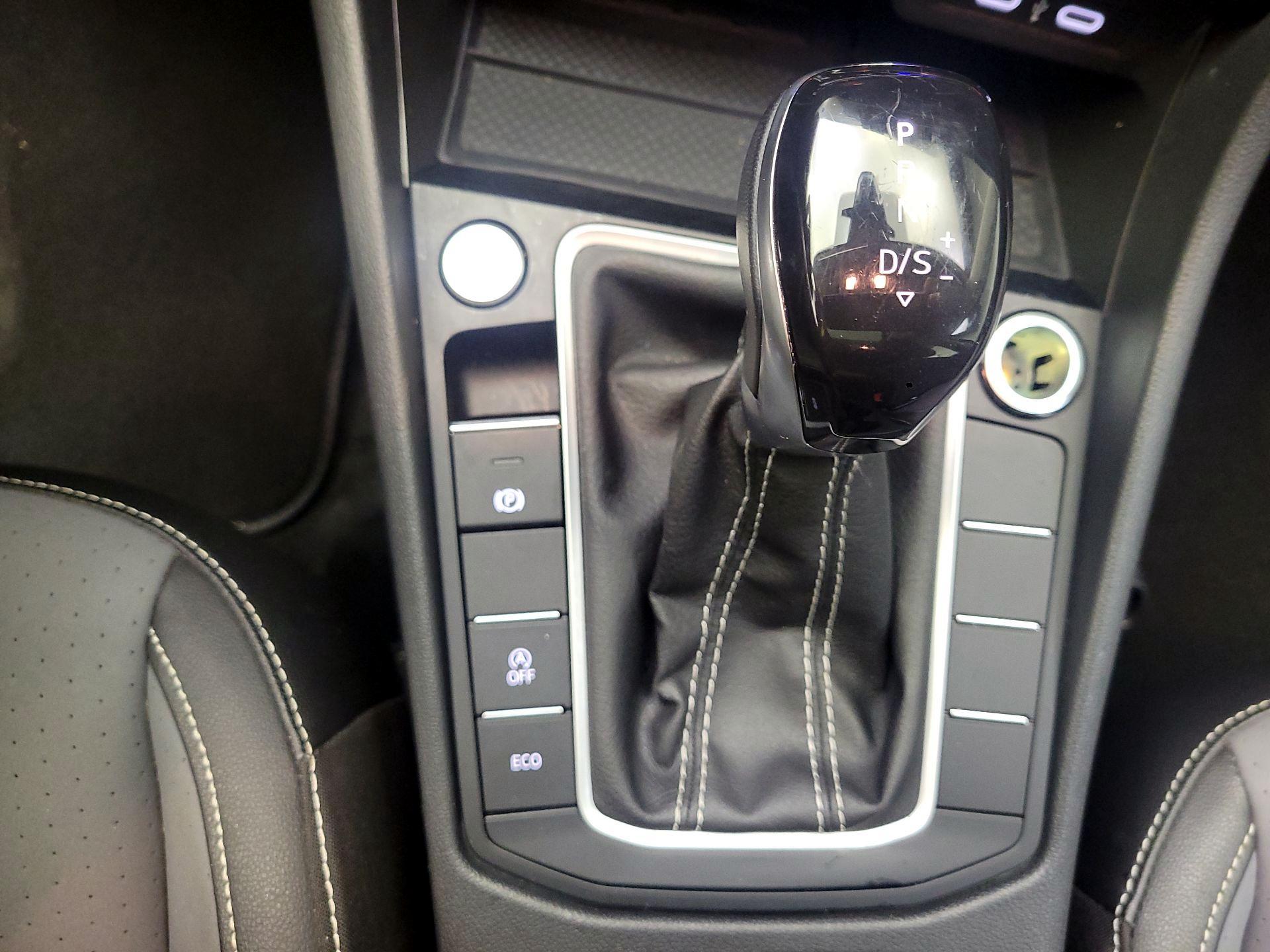 Thumbnail: 2025 Volkswagen Jetta - 15