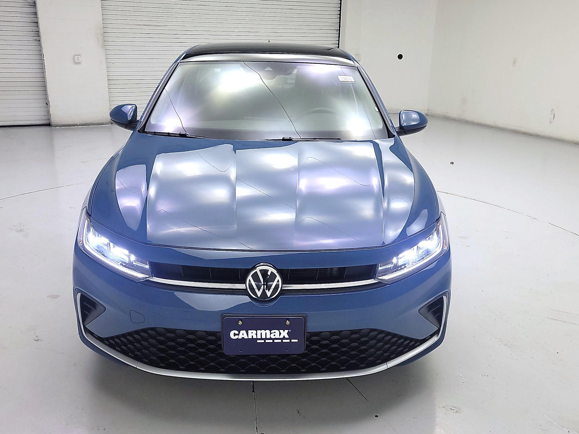 Thumbnail: 2025 Volkswagen Jetta - 2