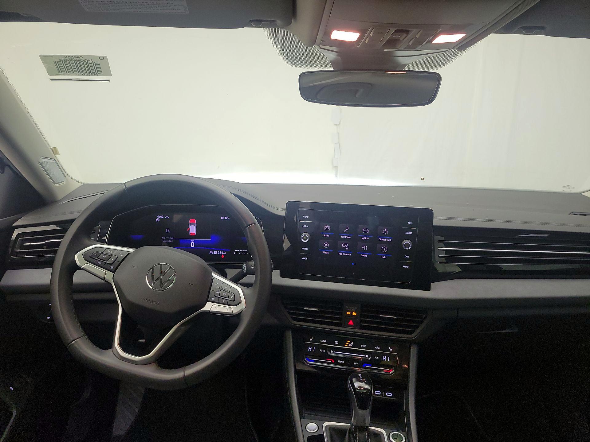 Thumbnail: 2025 Volkswagen Jetta - 8