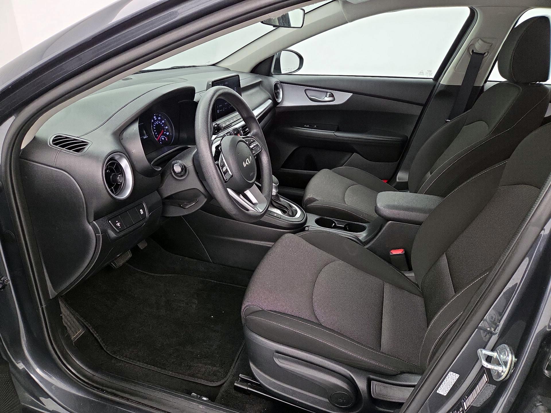 Thumbnail: 2024 Kia Forte - 11