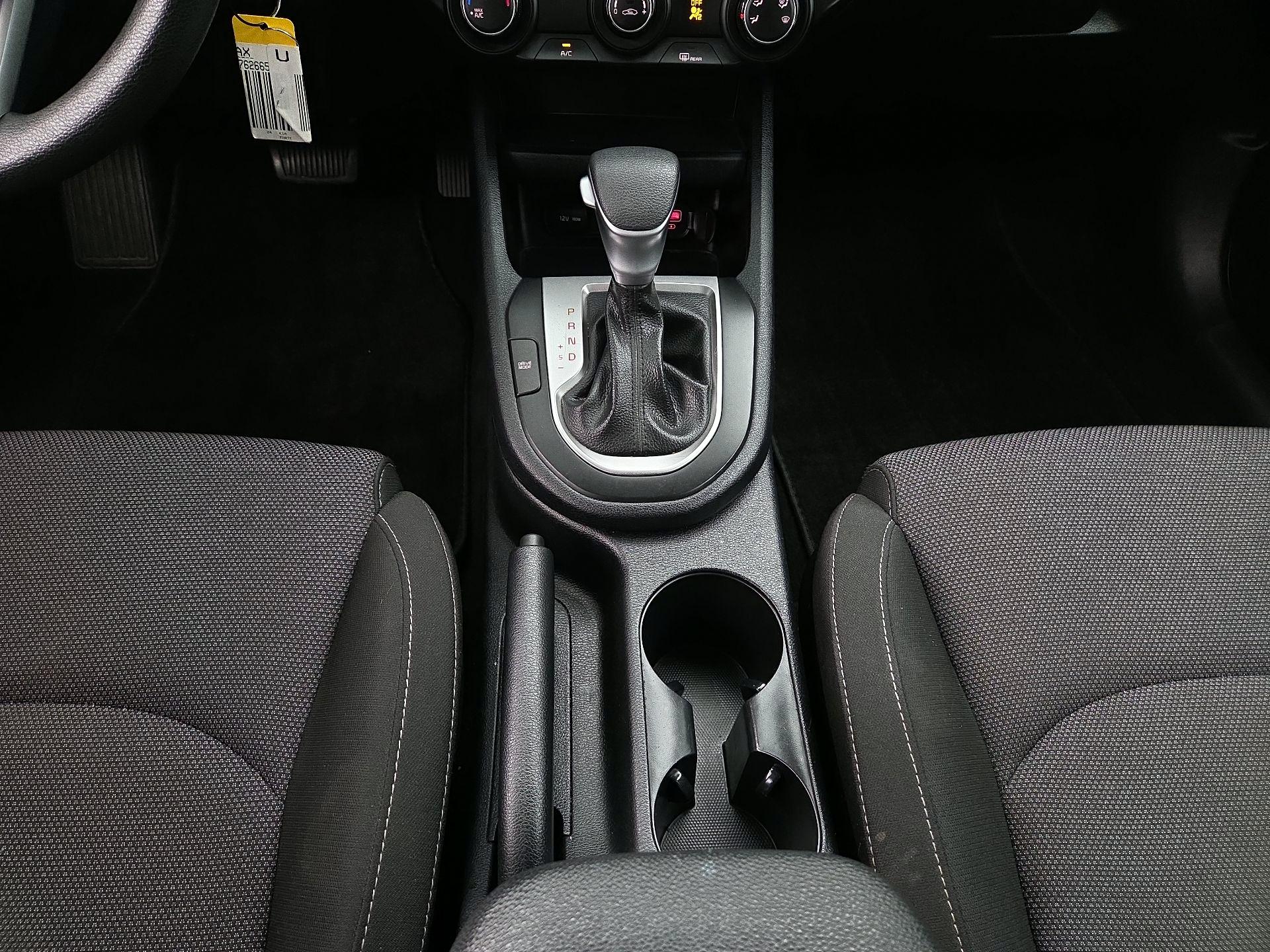 Thumbnail: 2024 Kia Forte - 17