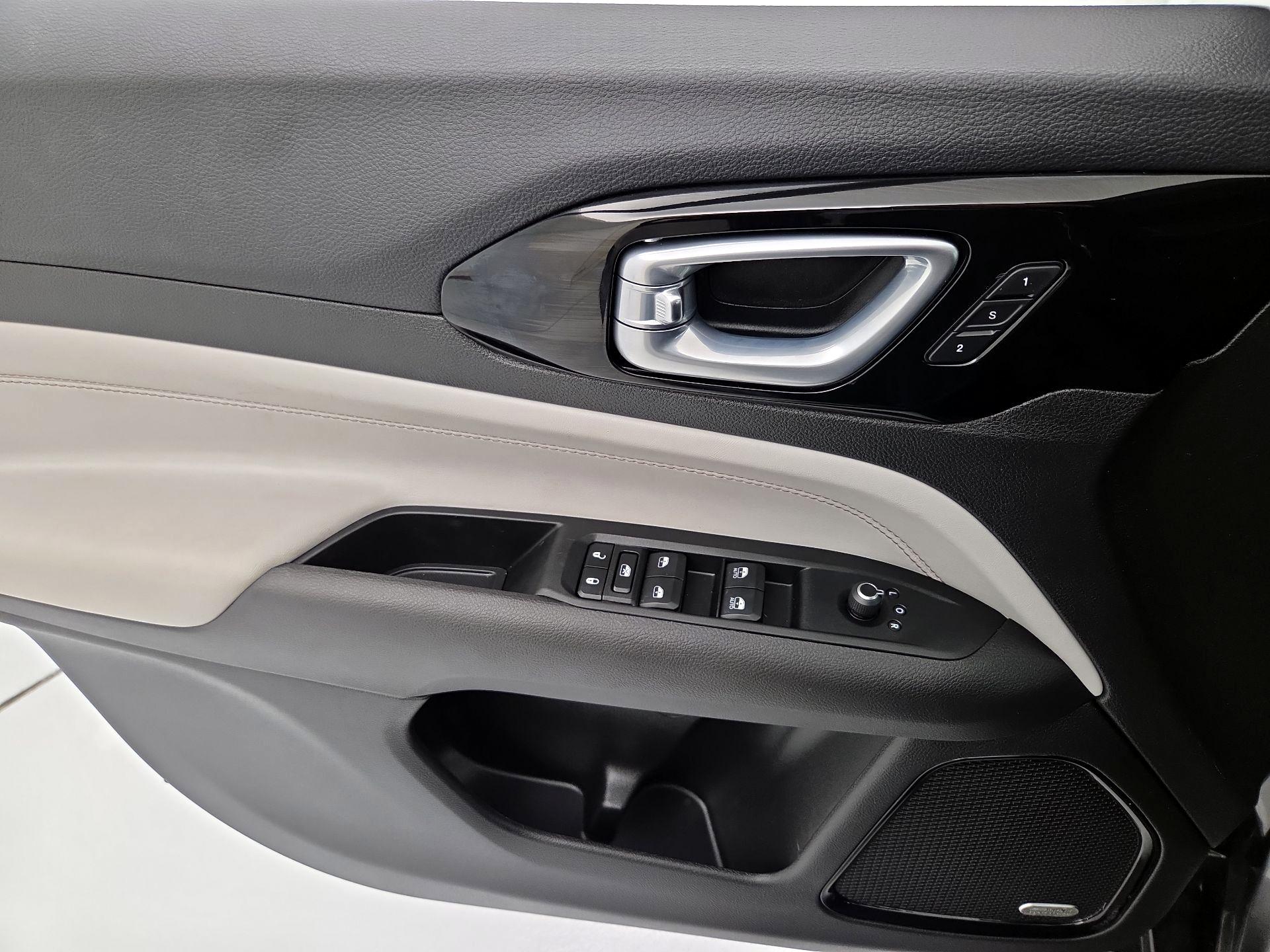 Thumbnail: 2022 Jeep Compass - 12