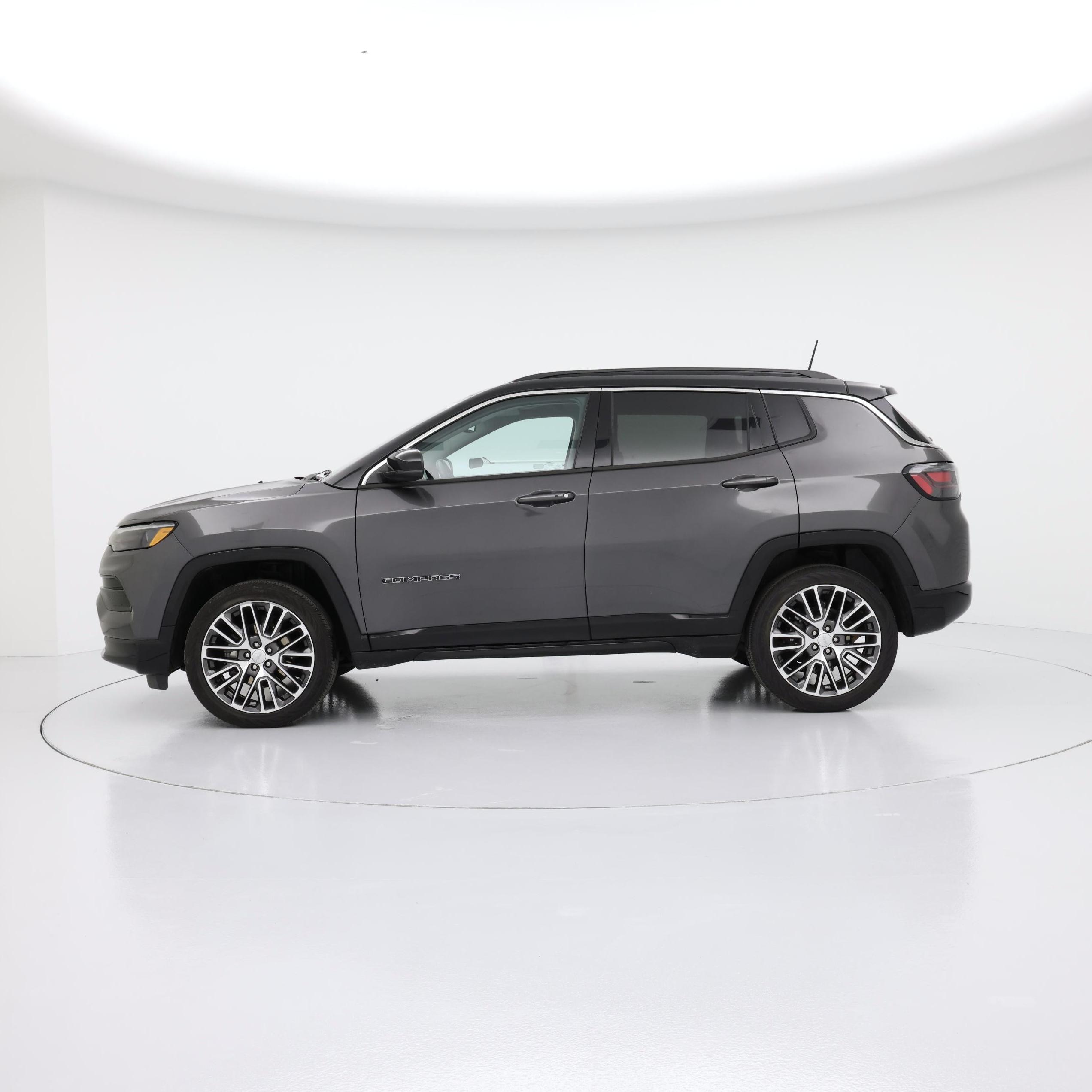 Thumbnail: 2022 Jeep Compass - 3