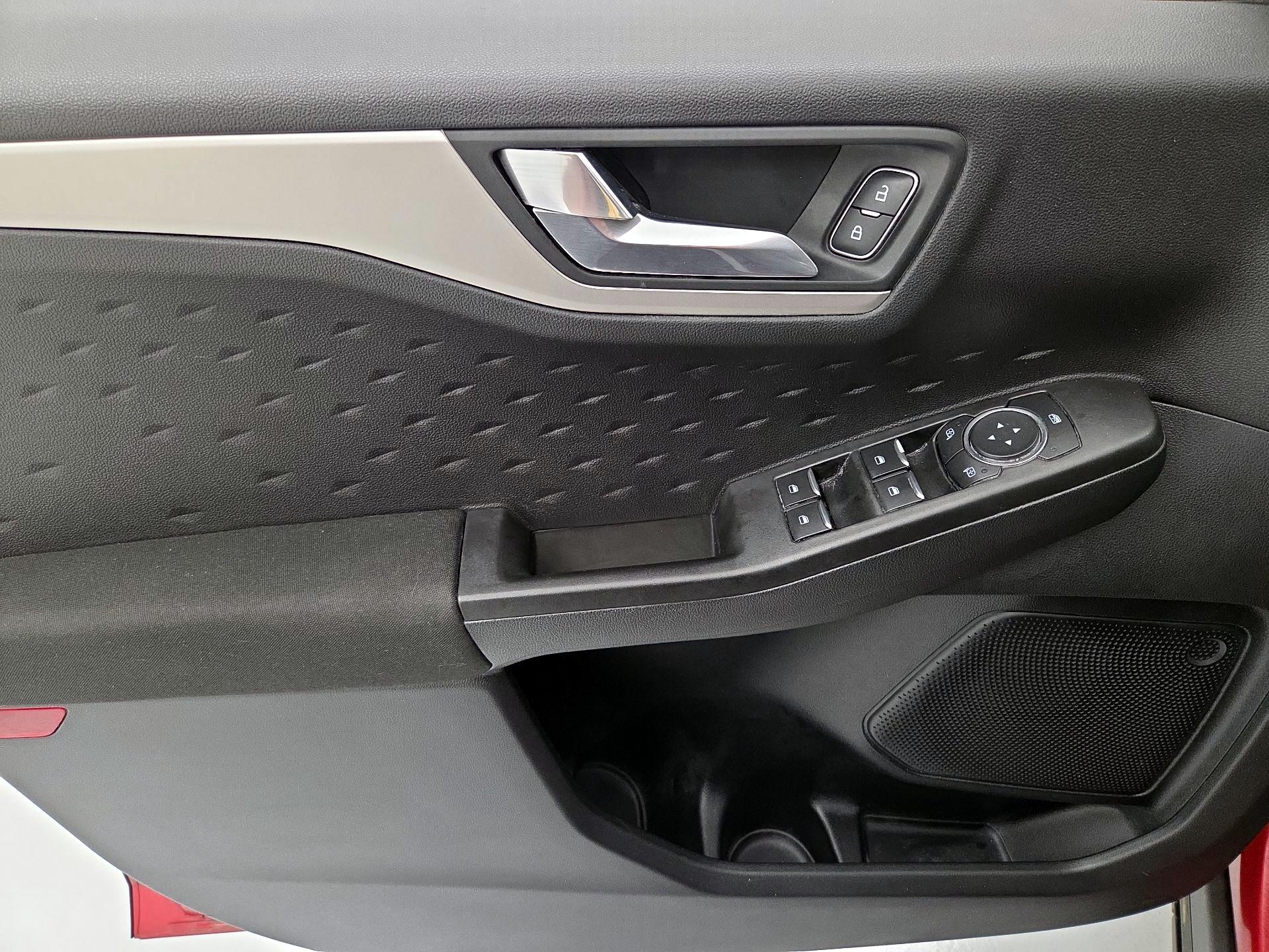 Thumbnail: 2020 Ford Escape - 12
