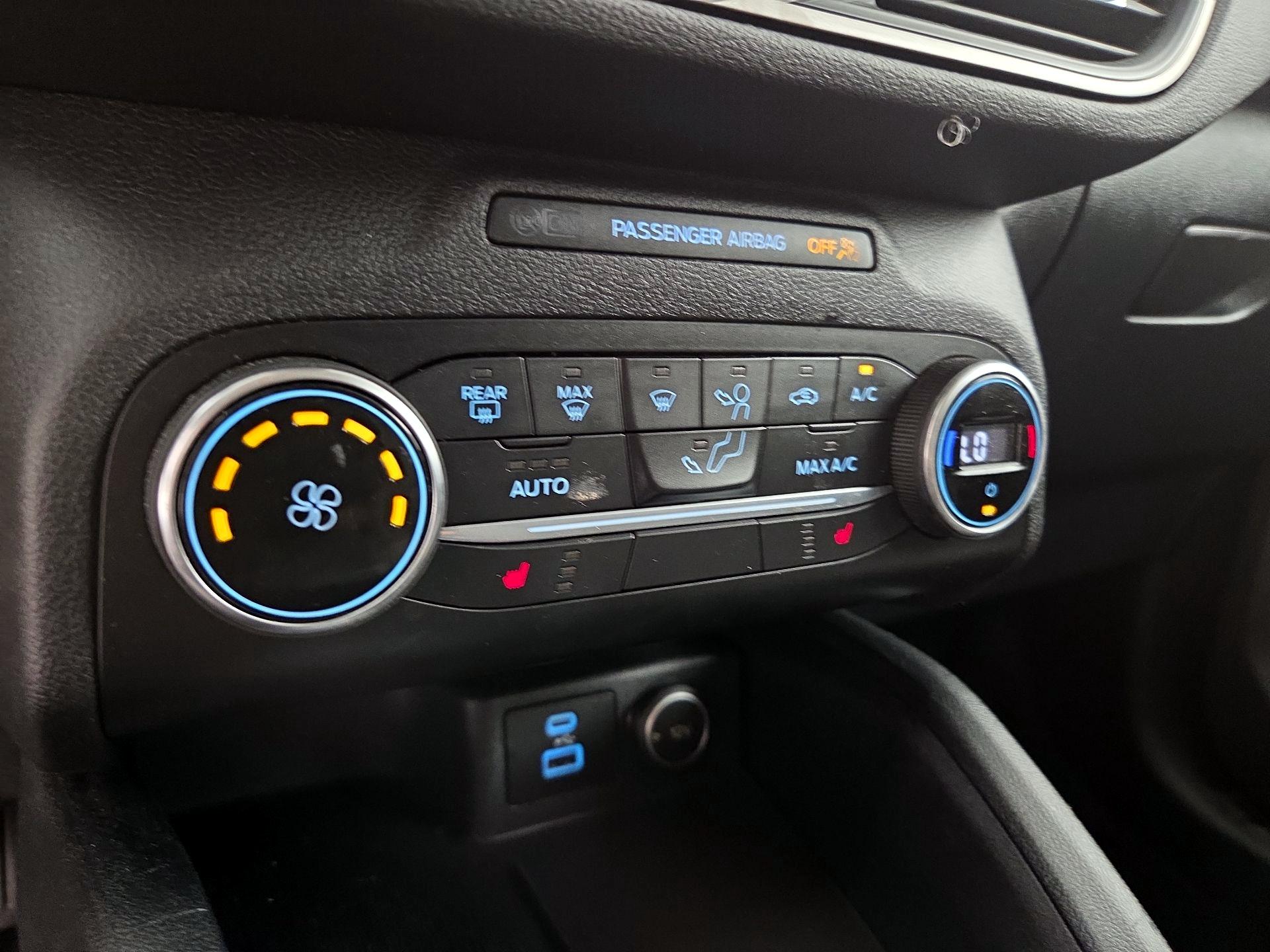 Thumbnail: 2020 Ford Escape - 17