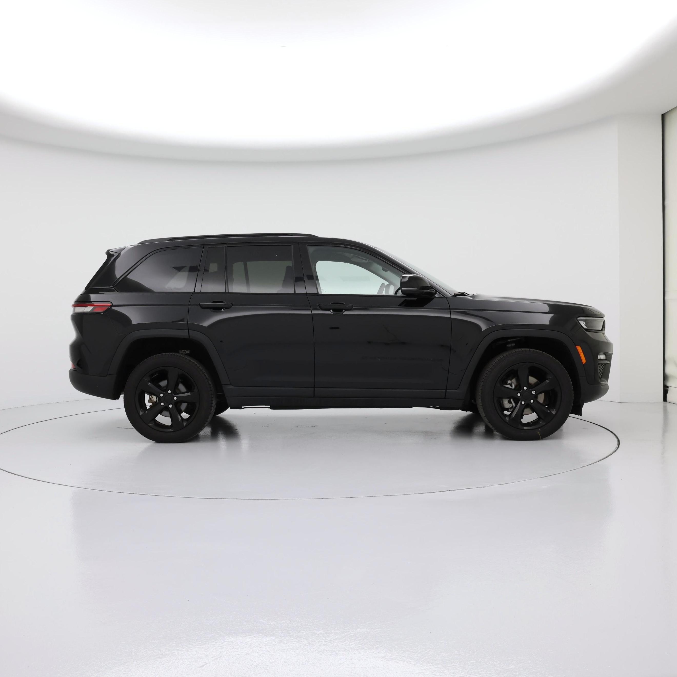 Thumbnail: 2023 Jeep Grand Cherokee - 7