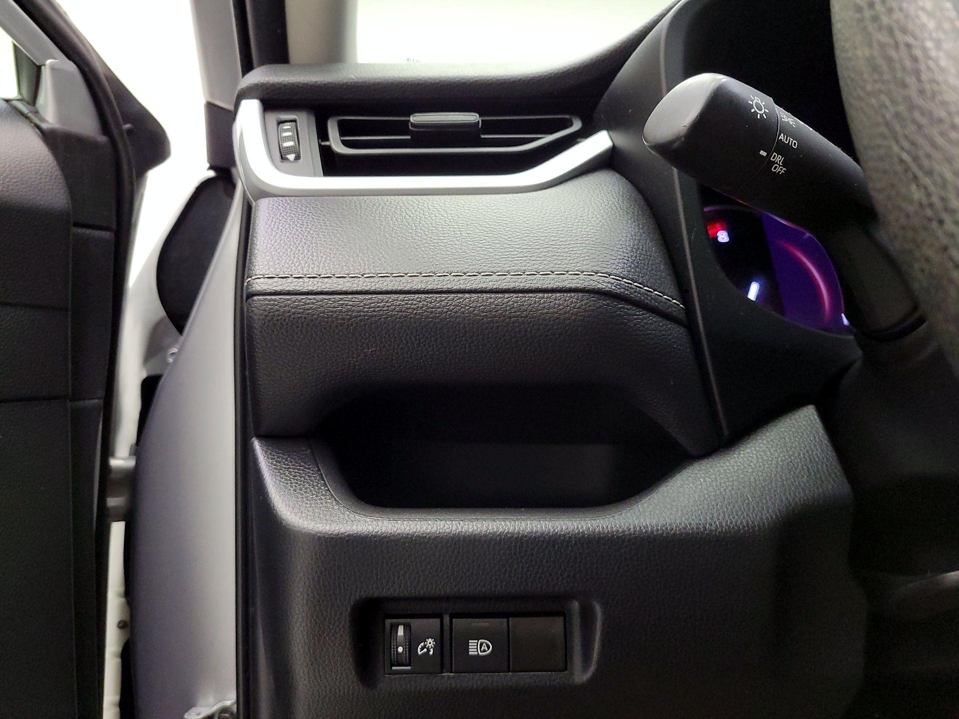 Thumbnail: 2023 Toyota RAV4 - 11