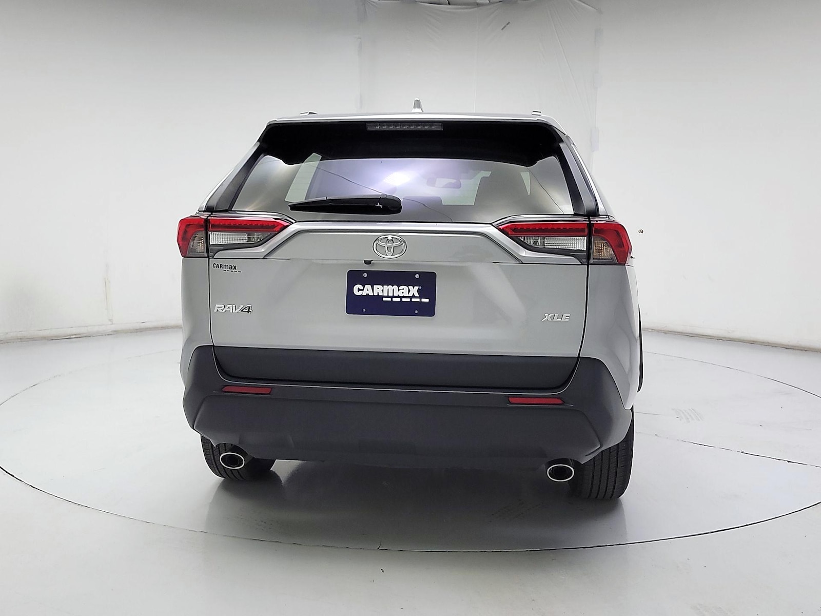 2023 Toyota RAV4 XLE - Photo 6