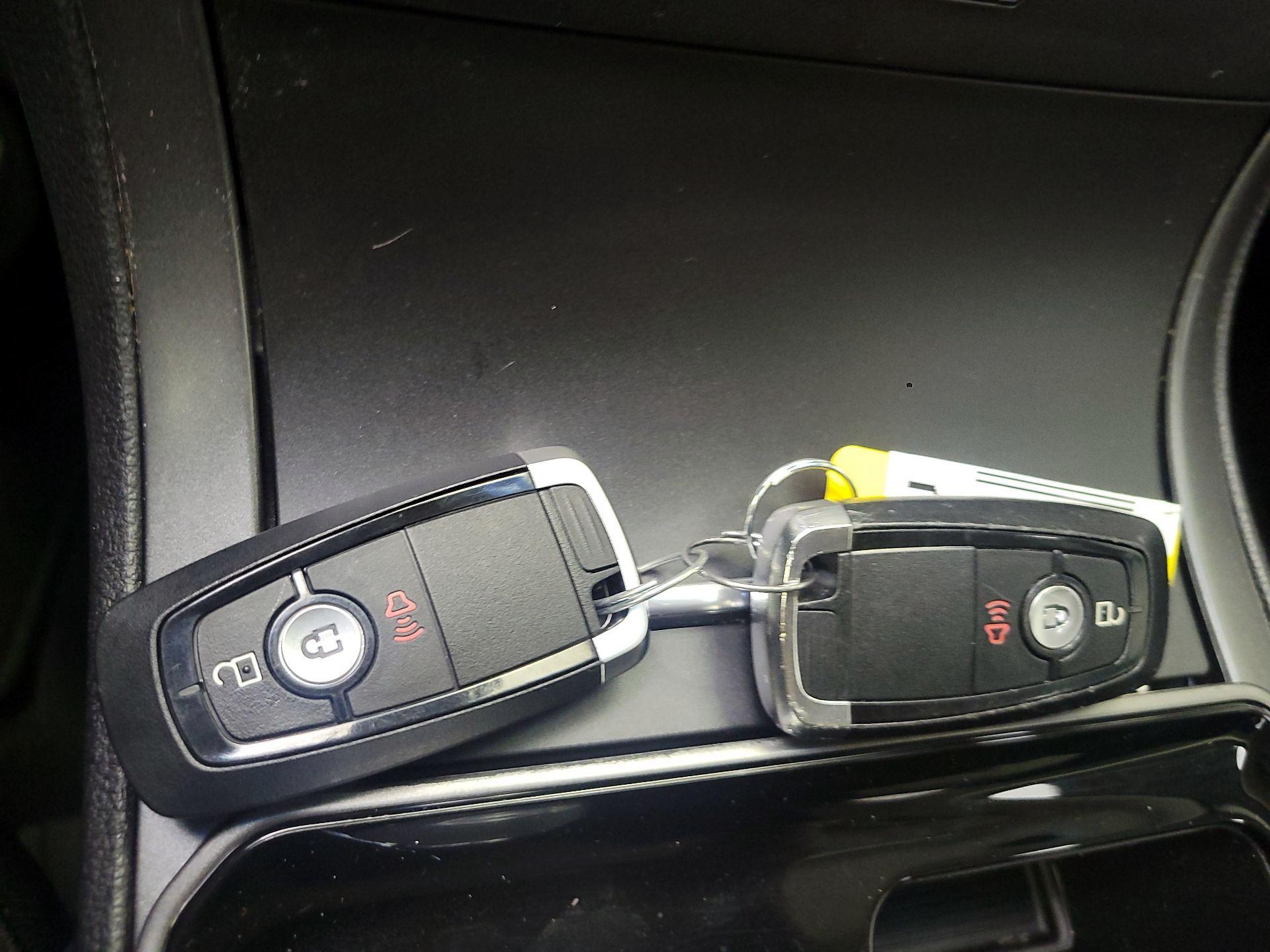 Thumbnail: 2020 Ford Edge - 20